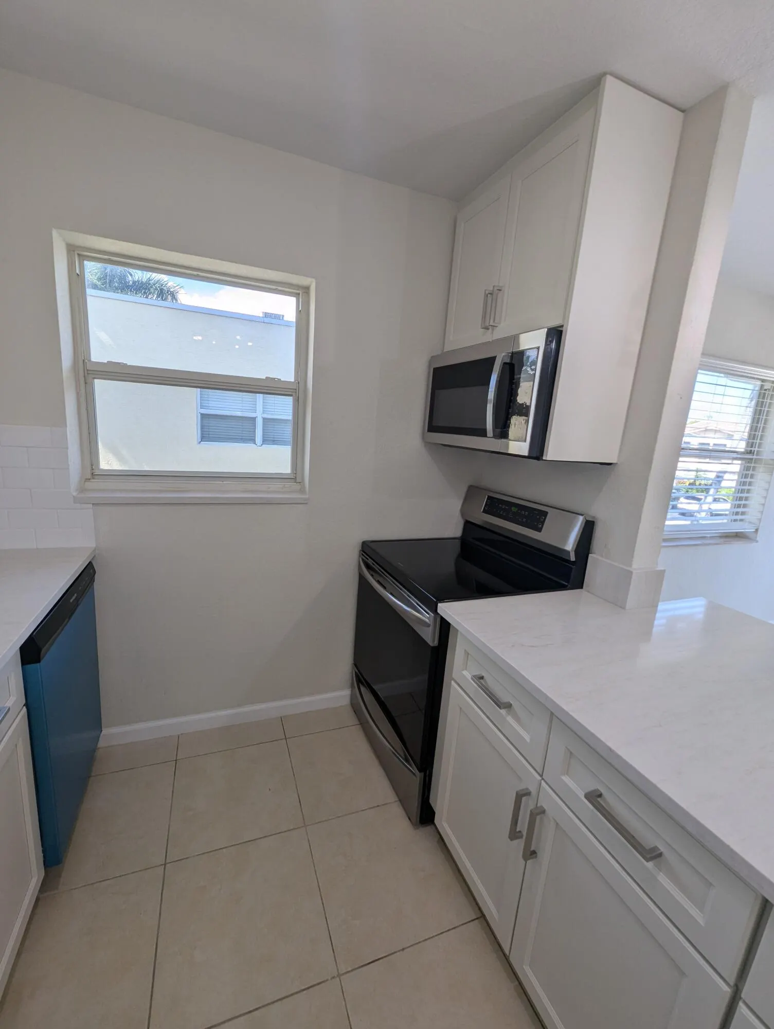 2120 NE 42ND Court #5
