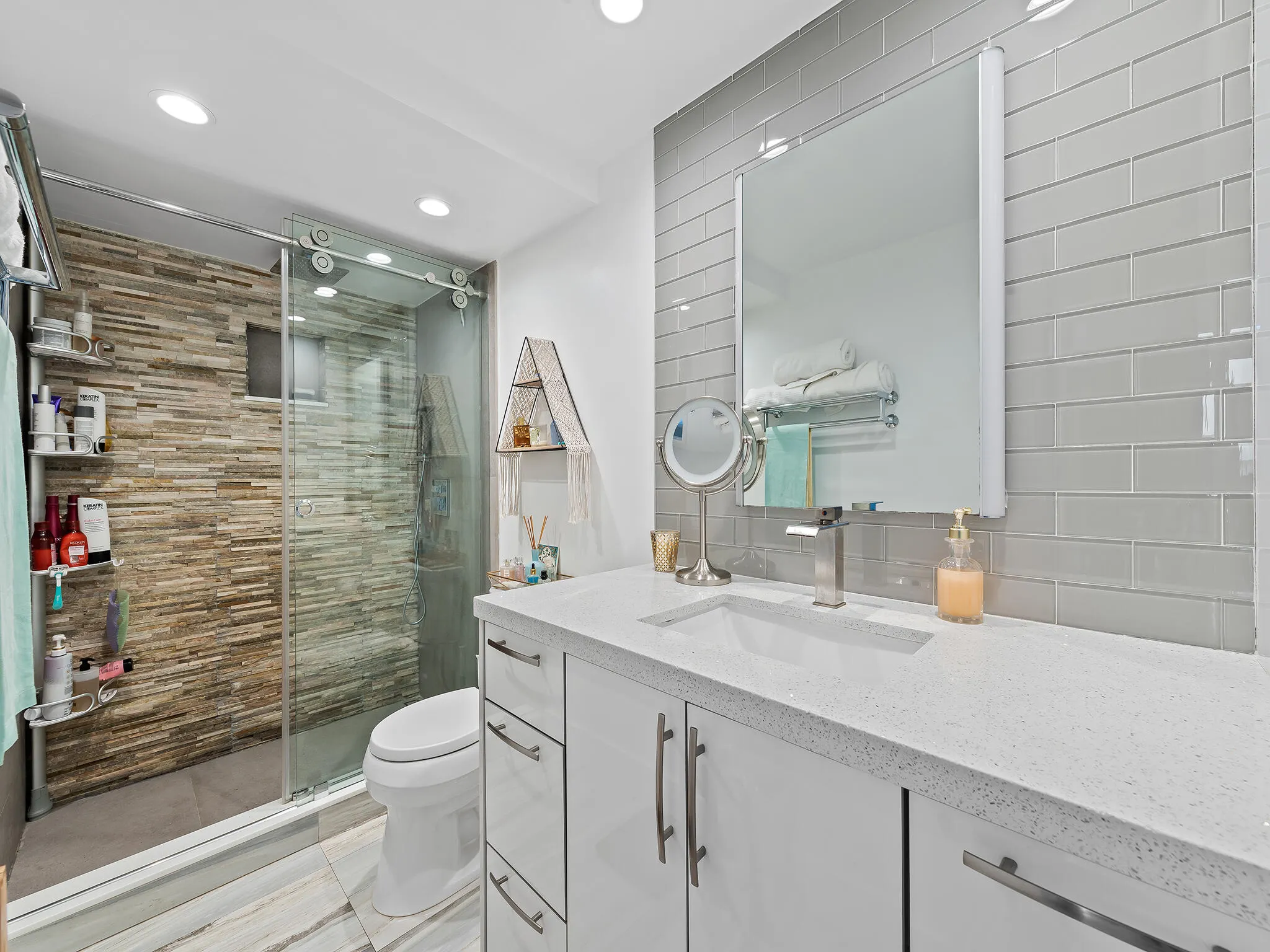 2715 N OCEAN Boulevard #10F