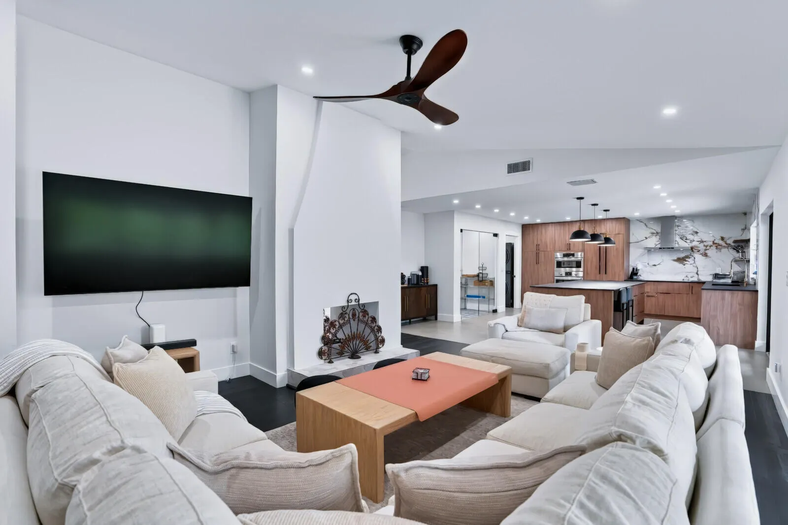 2708 NW 26th Circle