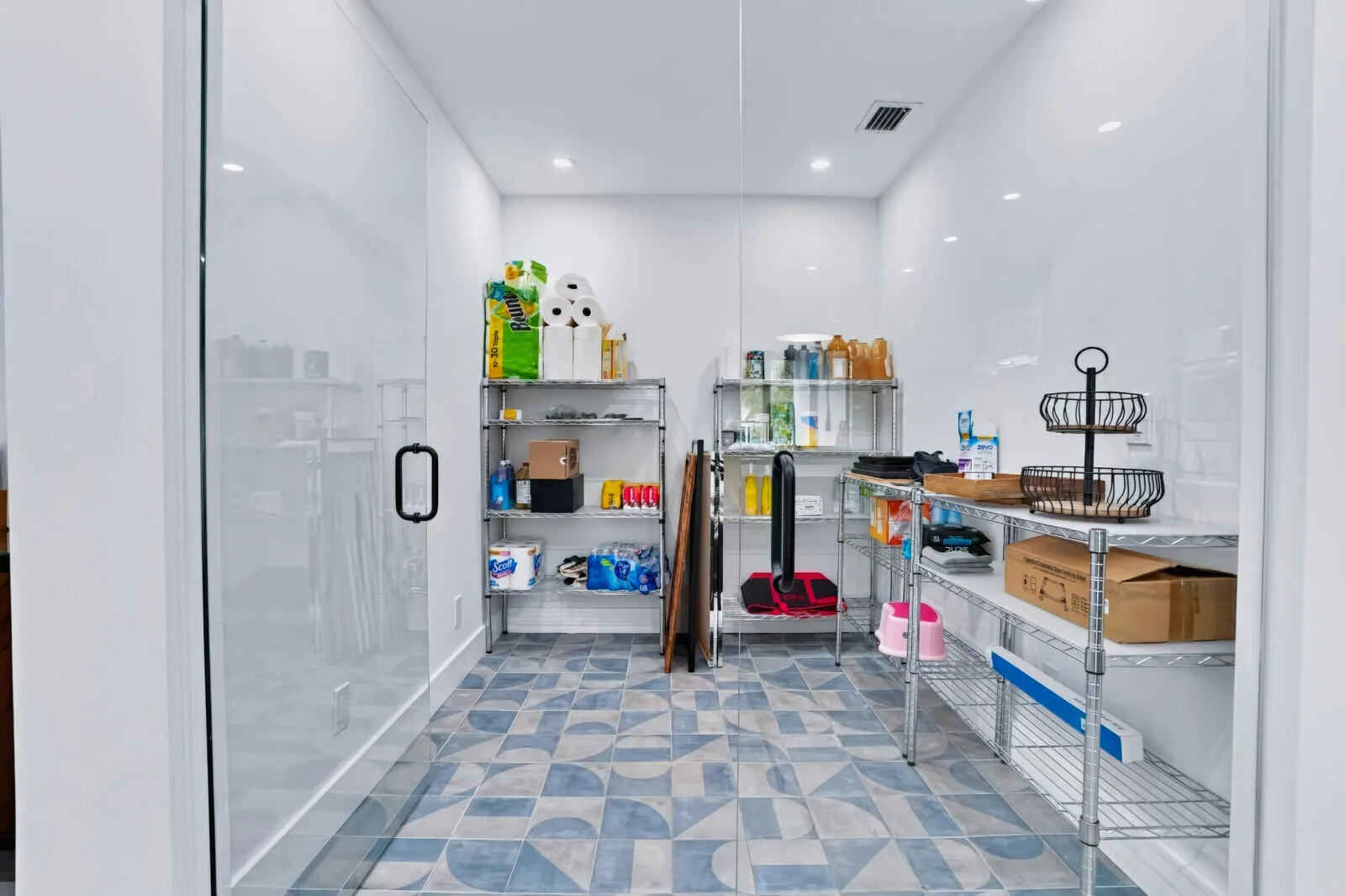 2708 NW 26th Circle