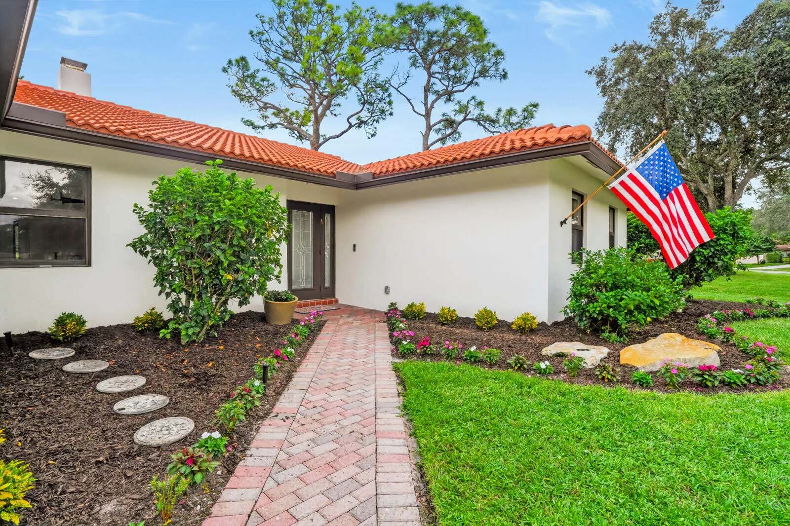 2708 NW 26th Circle
