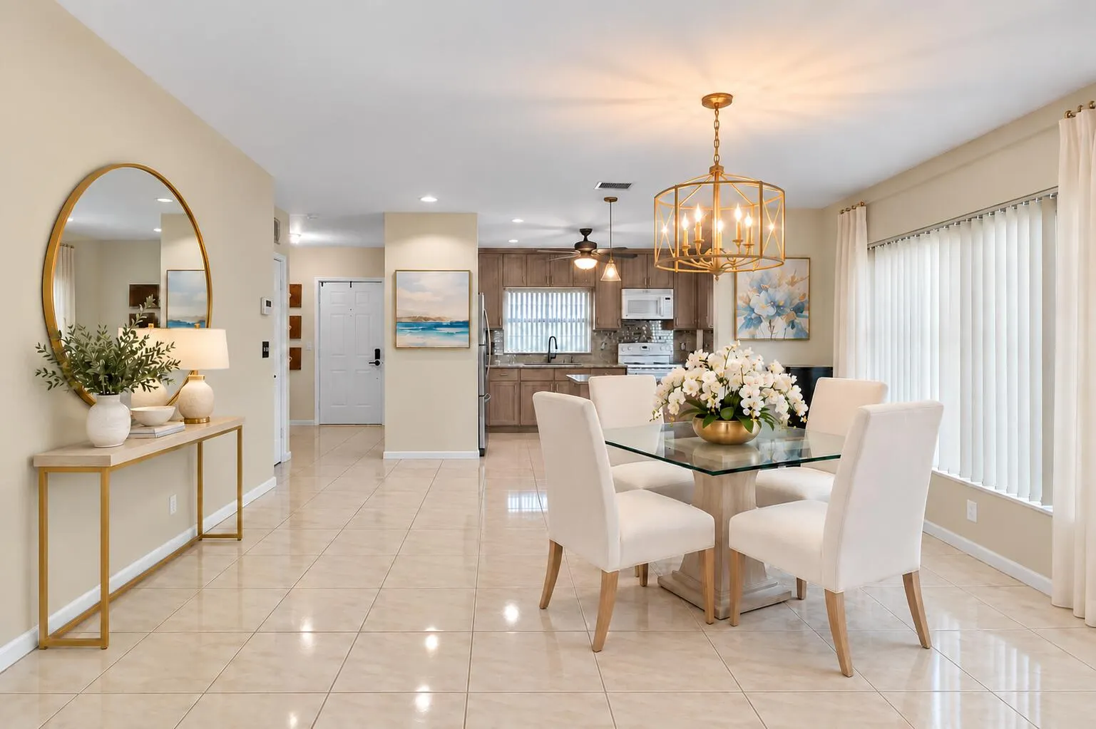 5537 Mirror Lakes Boulevard