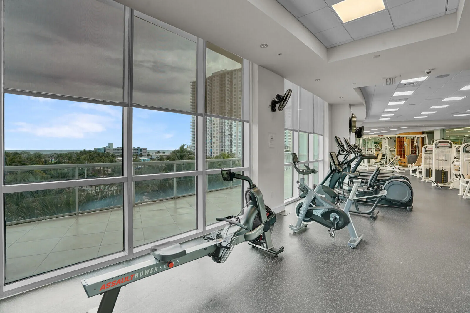 1 N Ocean Boulevard #1207