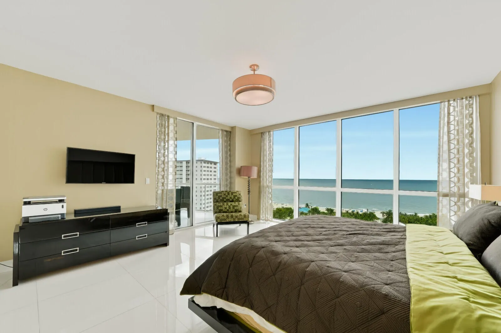 1 N Ocean Boulevard #1207