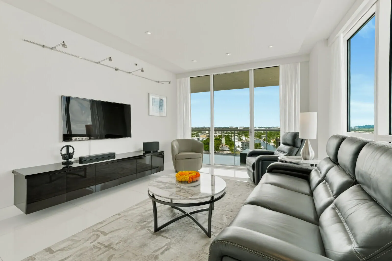 1 N Ocean Boulevard #1207