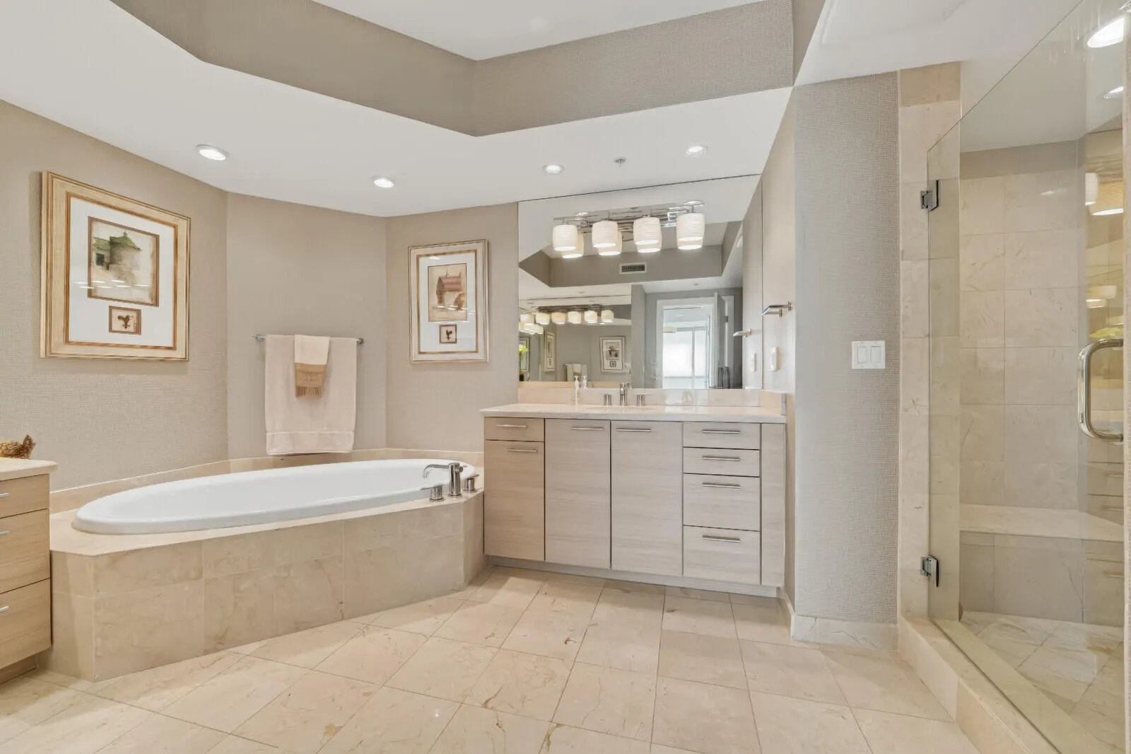 1 N Ocean Boulevard #1207