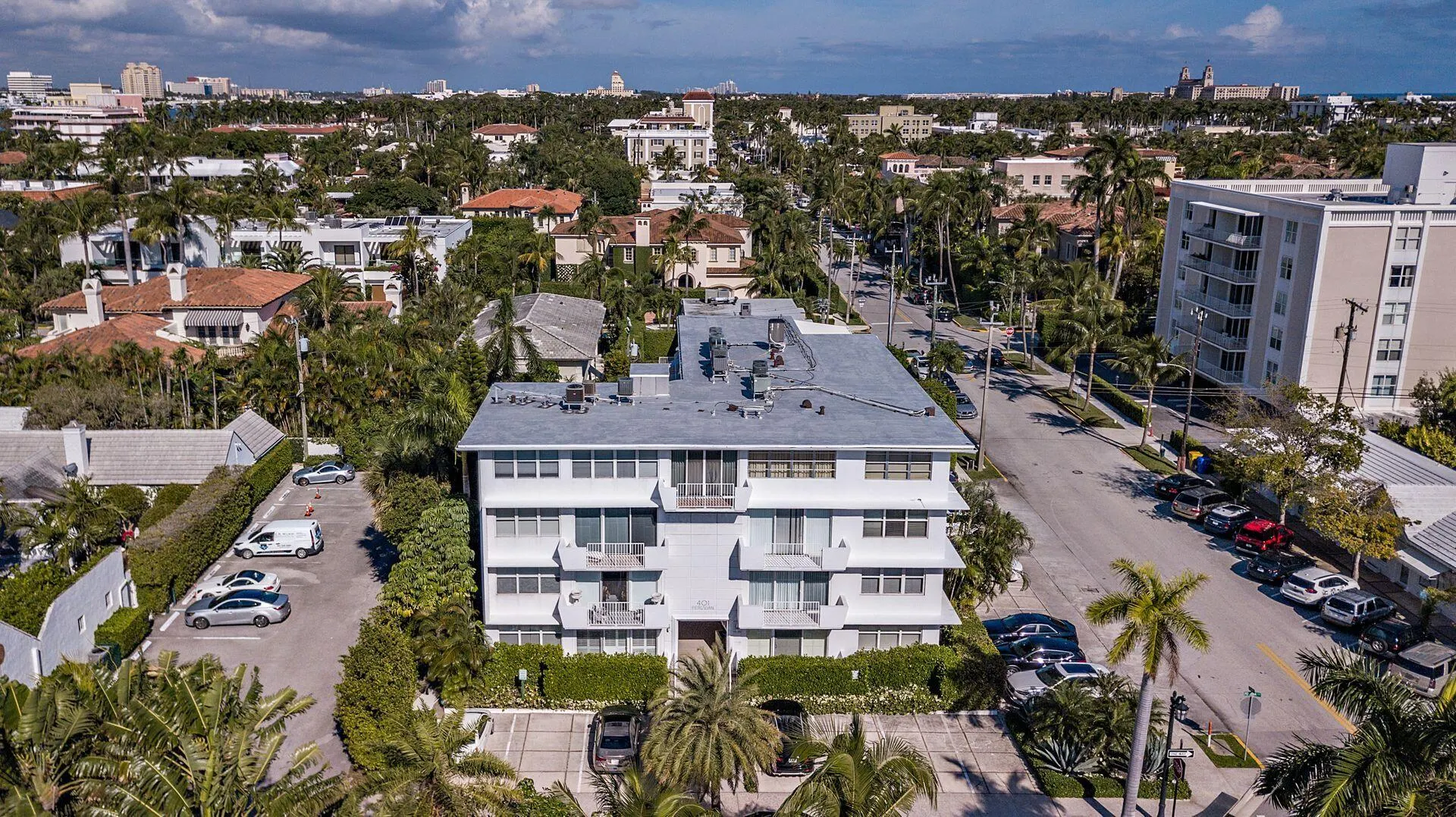 401 PERUVIAN Avenue #1050