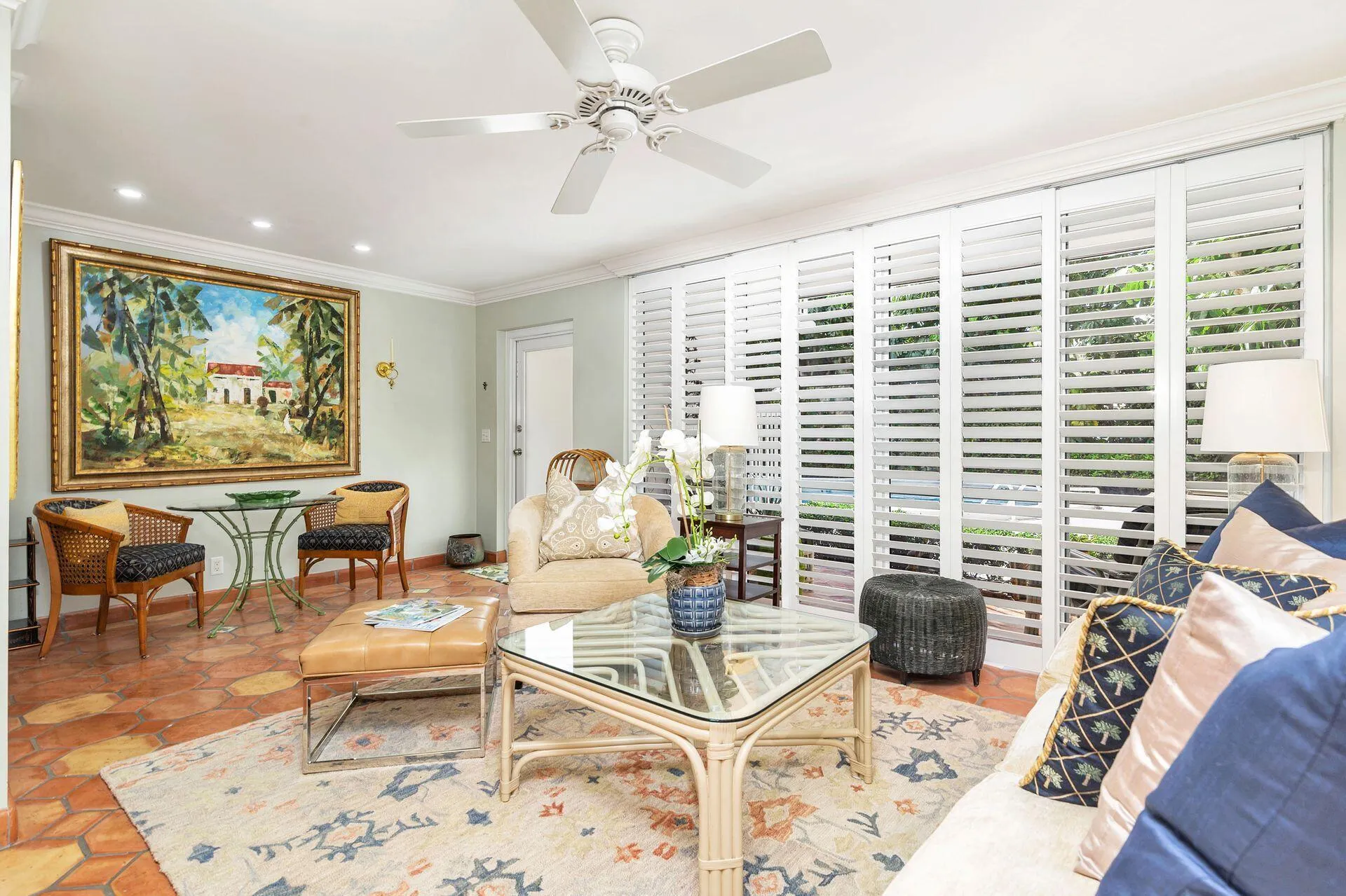 401 PERUVIAN Avenue #1050