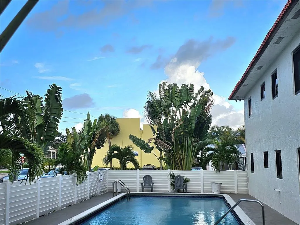 2201 NE 36TH Street #210