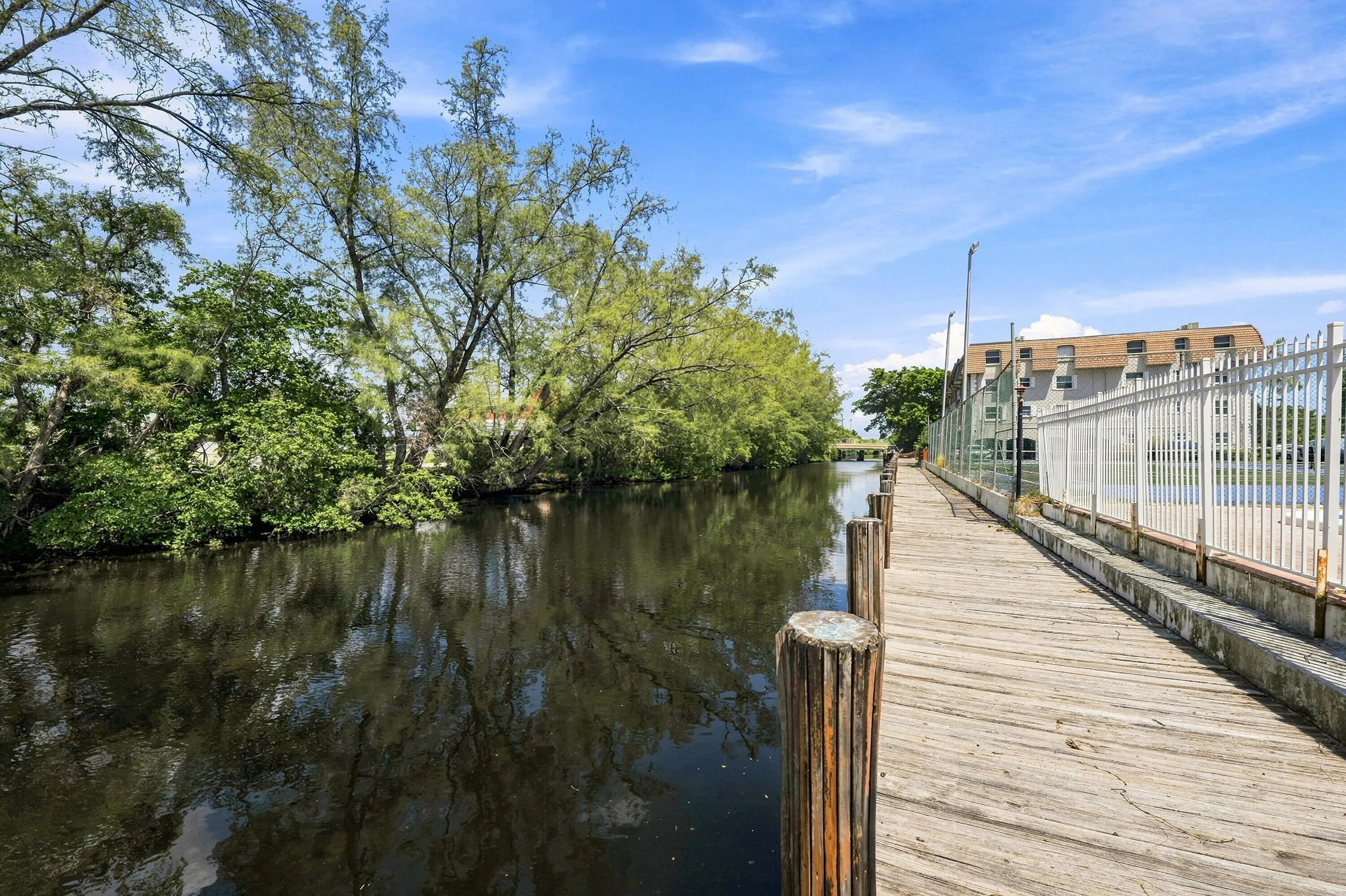 5951 NE 14th Lane #204n
