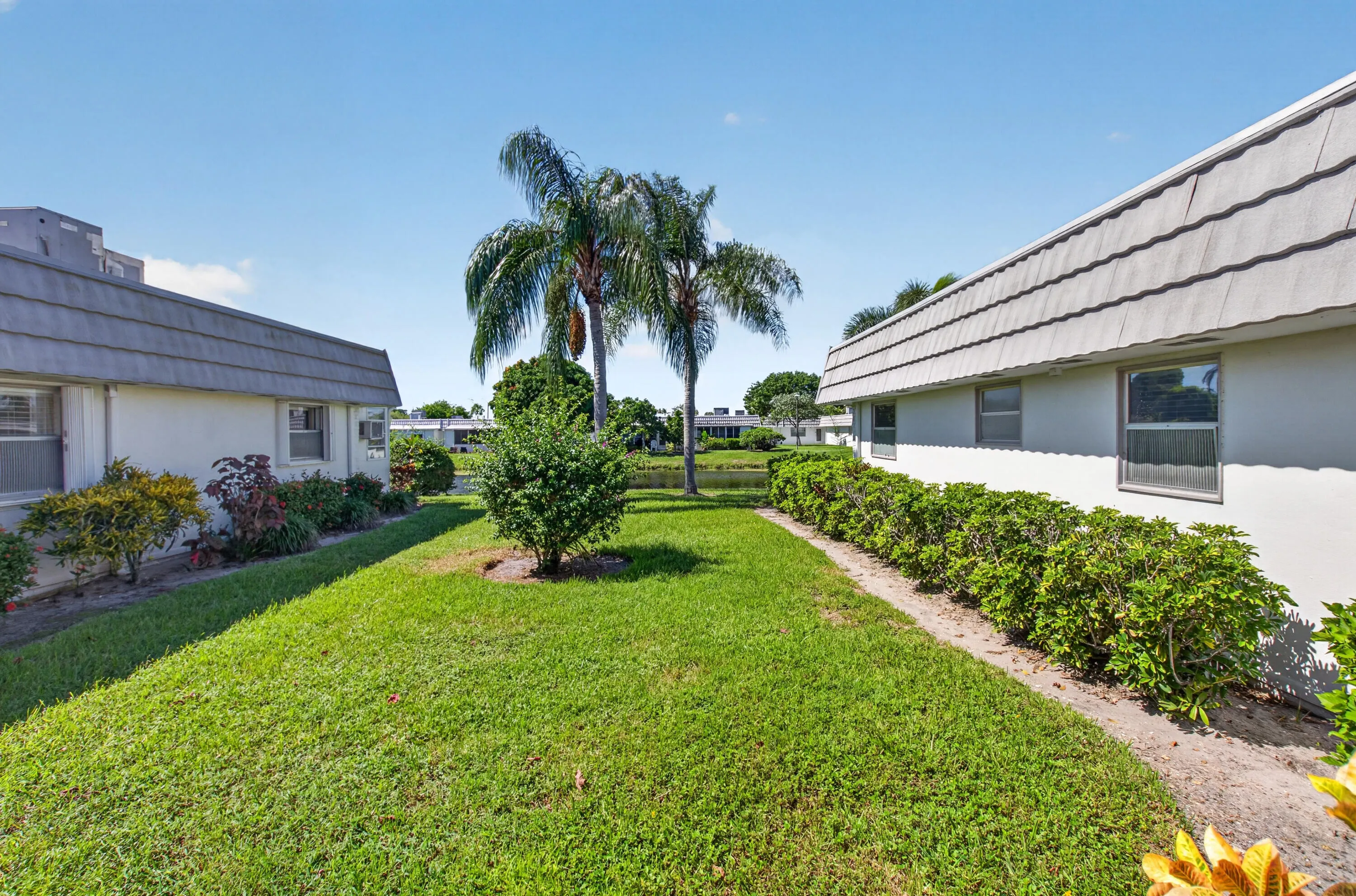 152 VALENCIA G Boulevard