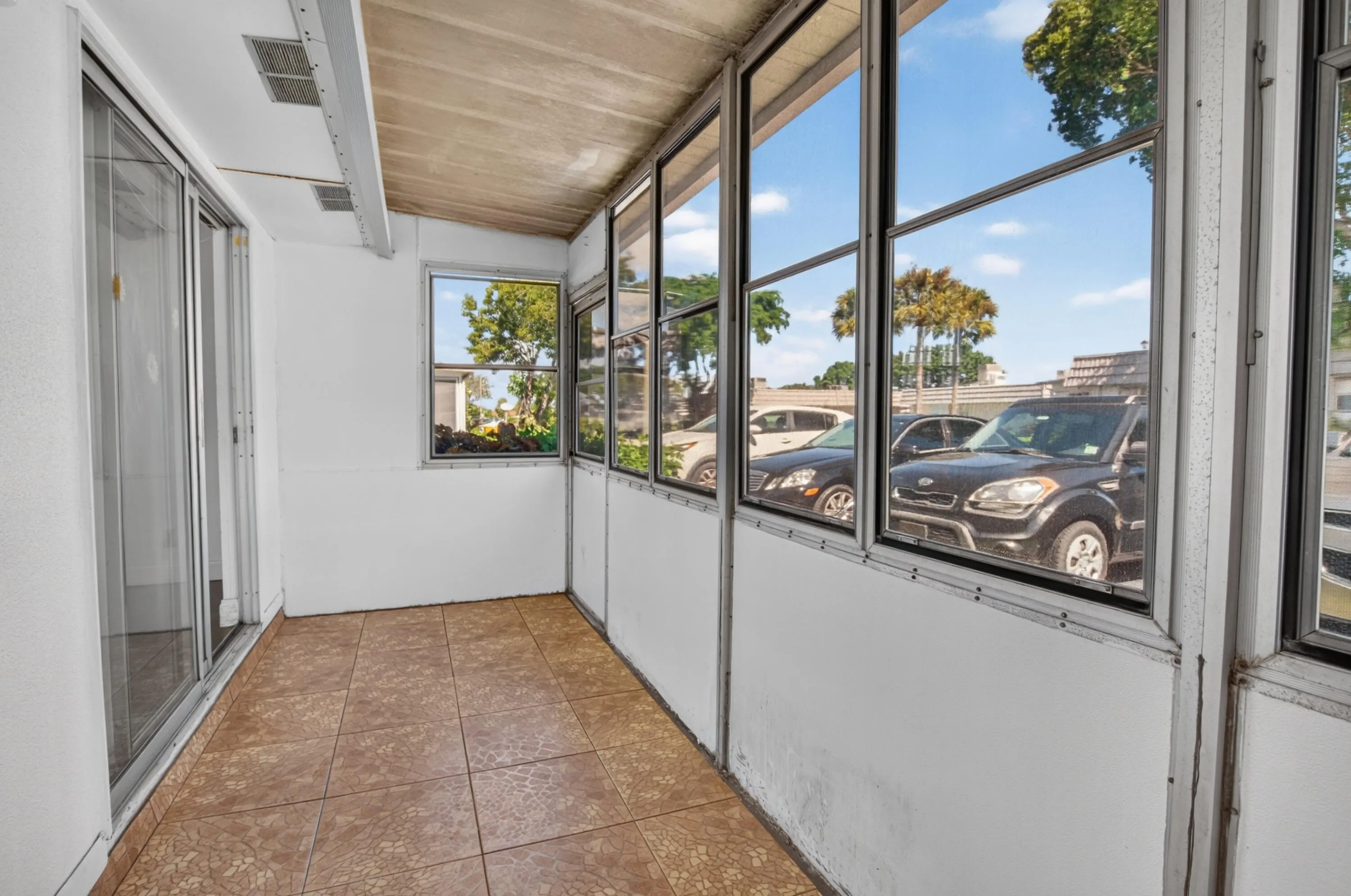 152 VALENCIA G Boulevard
