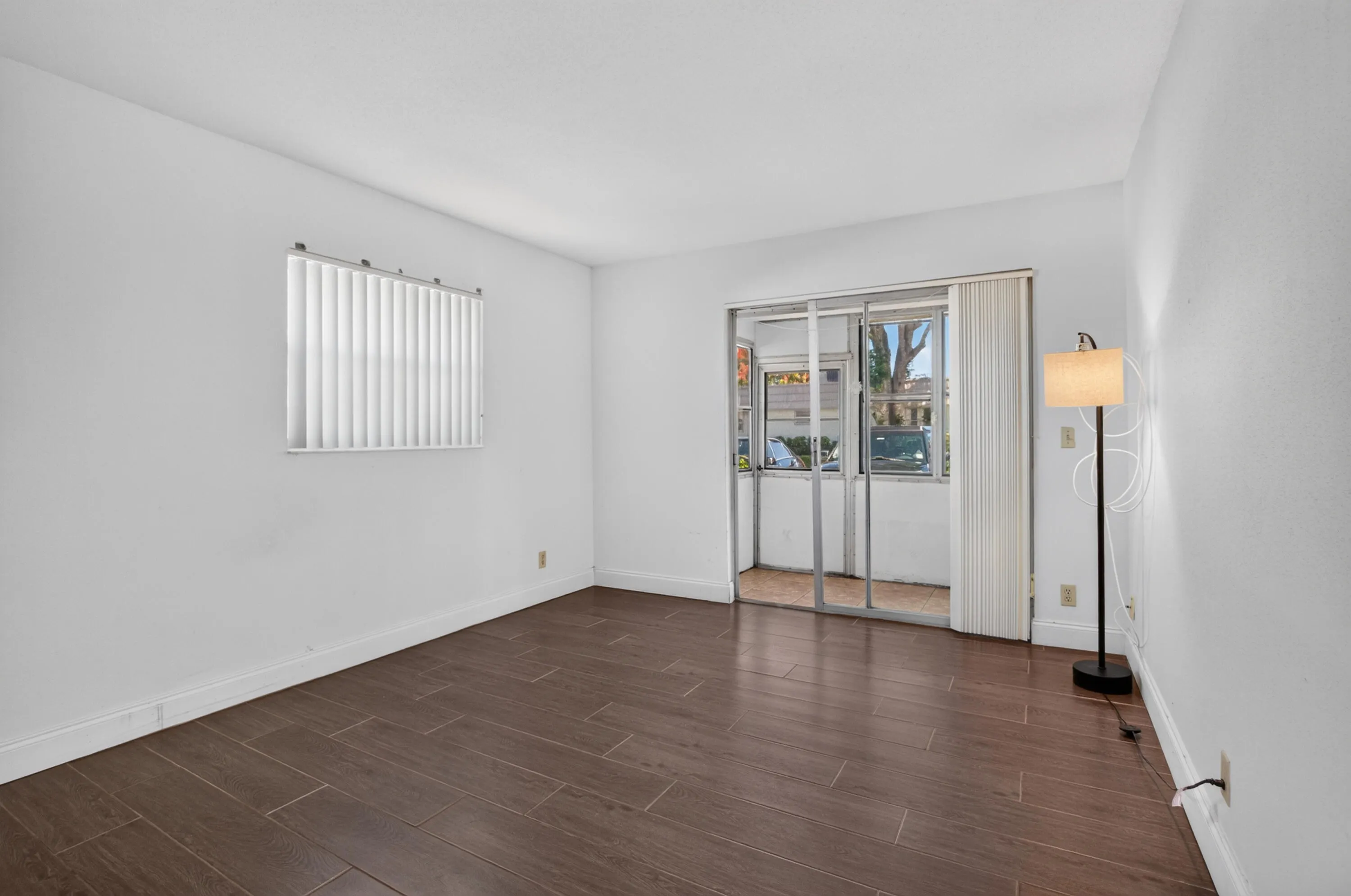 152 VALENCIA G Boulevard