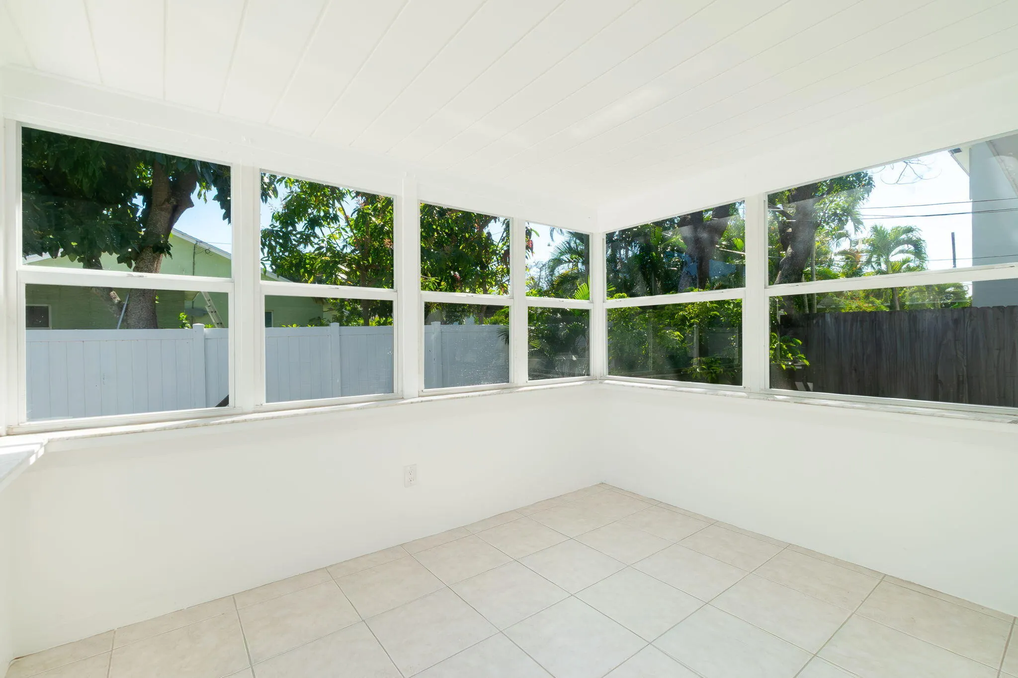214 NE 11th Street ##B