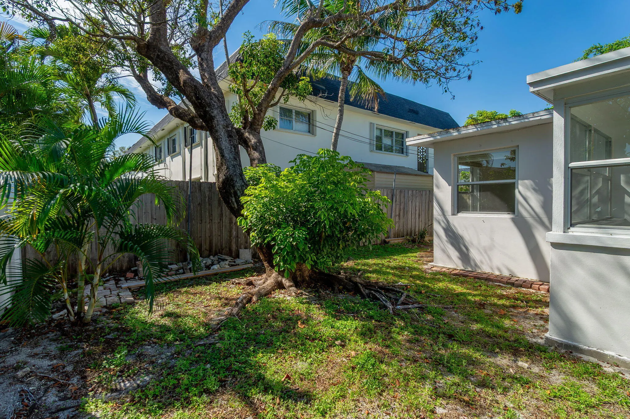 214 NE 11th Street ##B