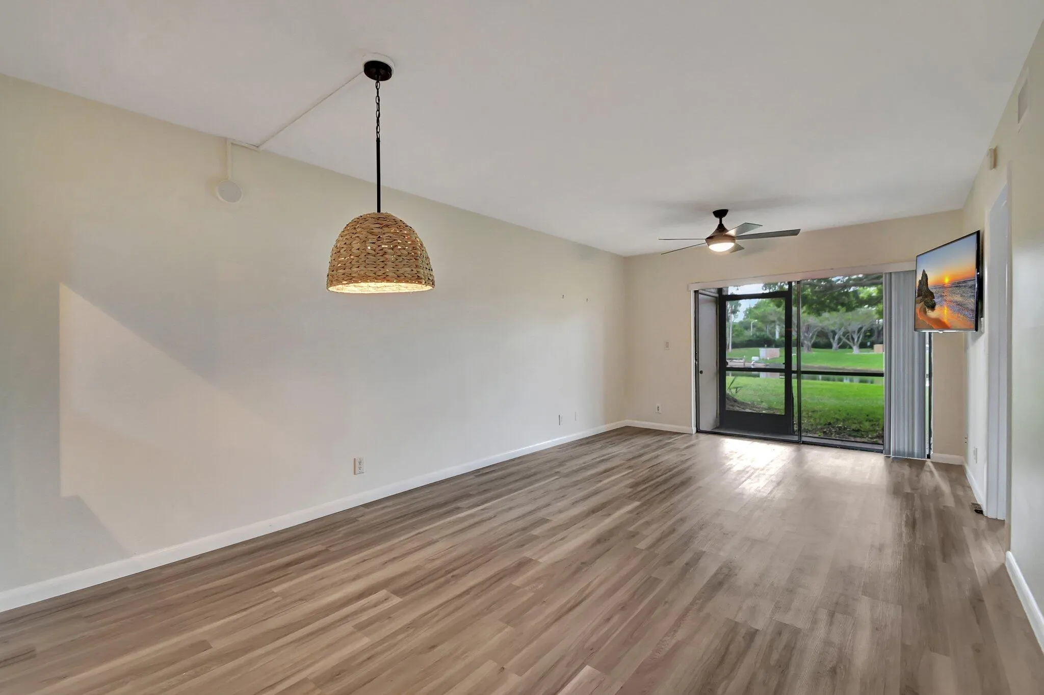 6660 SOMERSET Drive #102