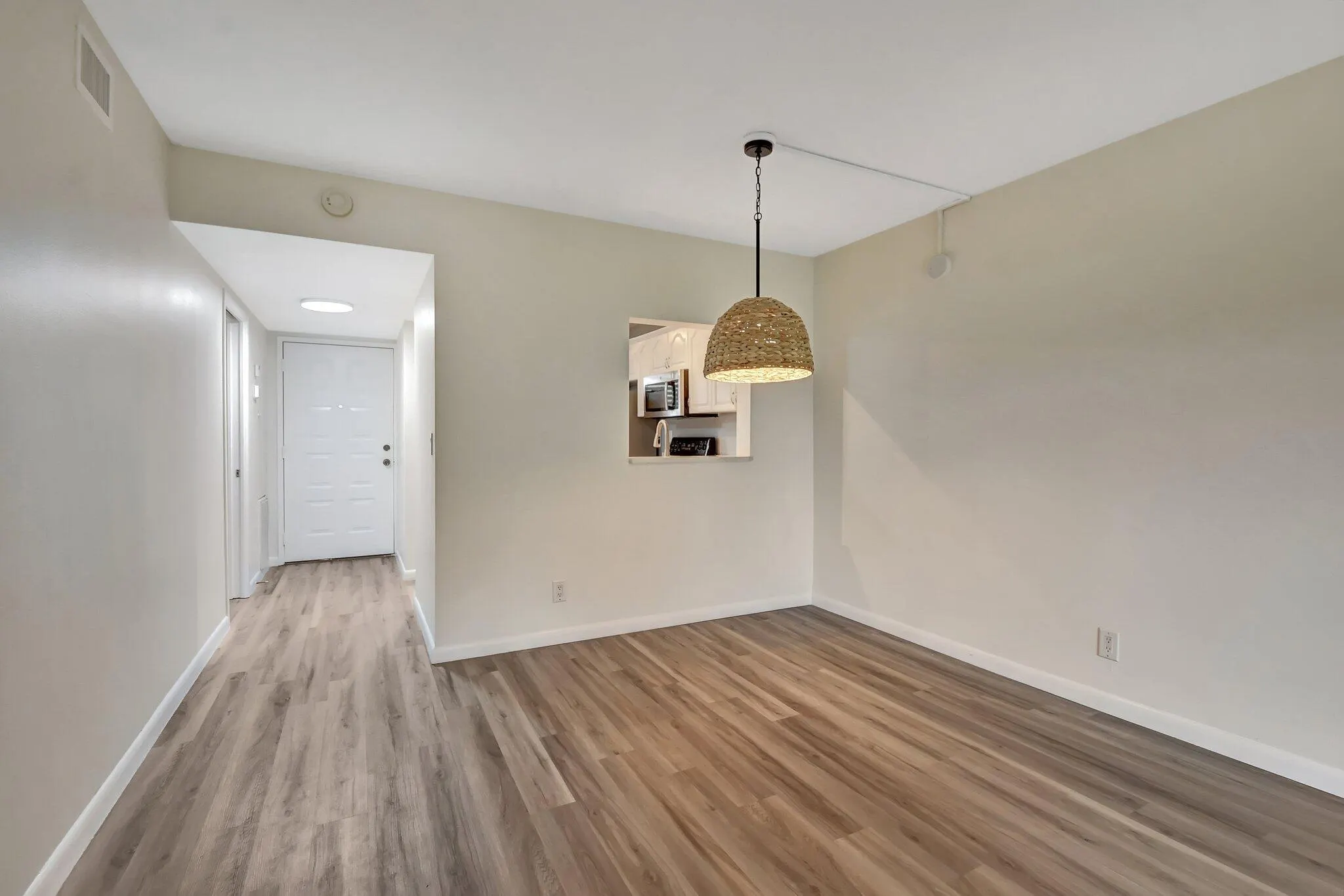 6660 SOMERSET Drive #102