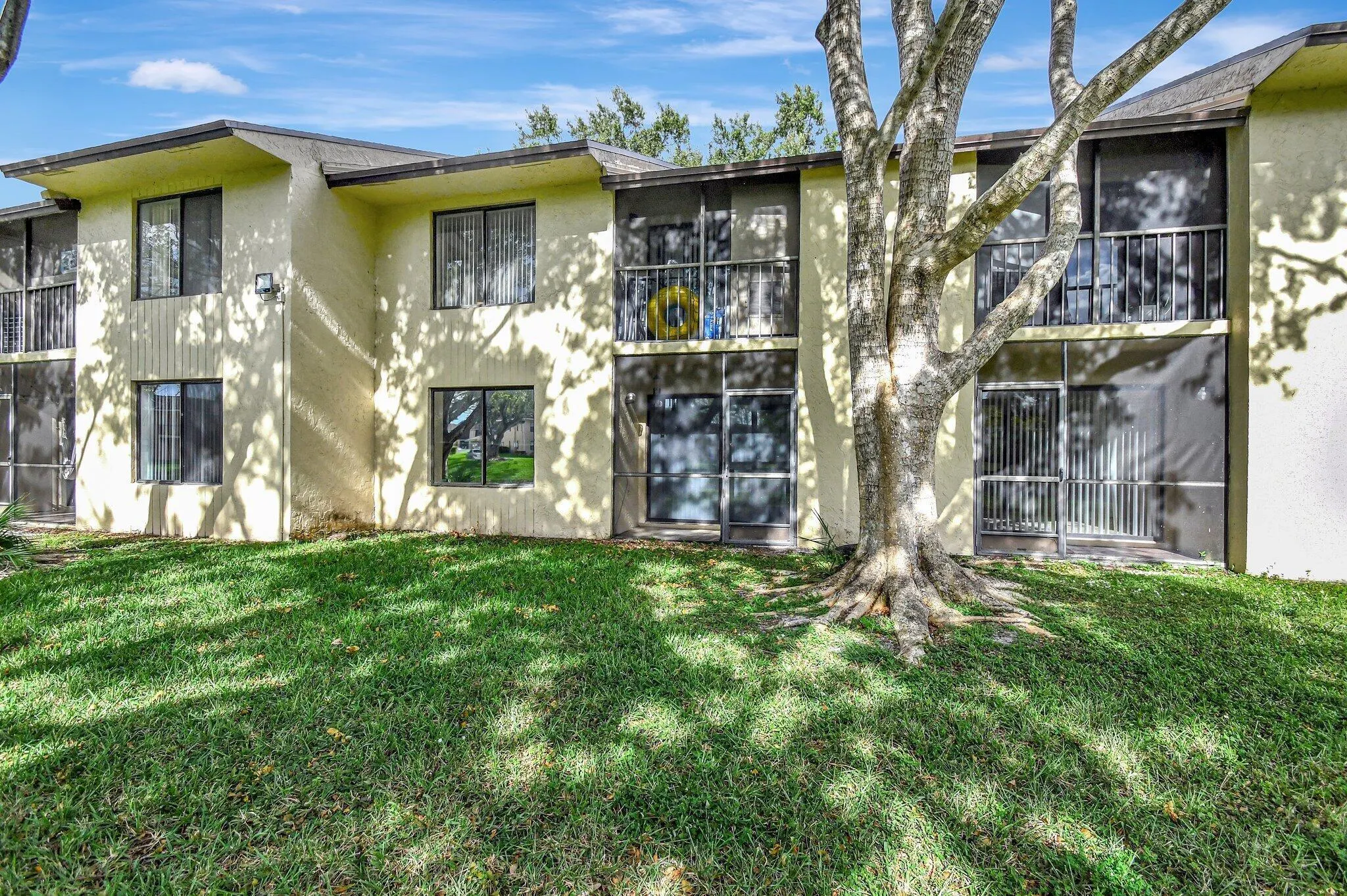 6660 SOMERSET Drive #102