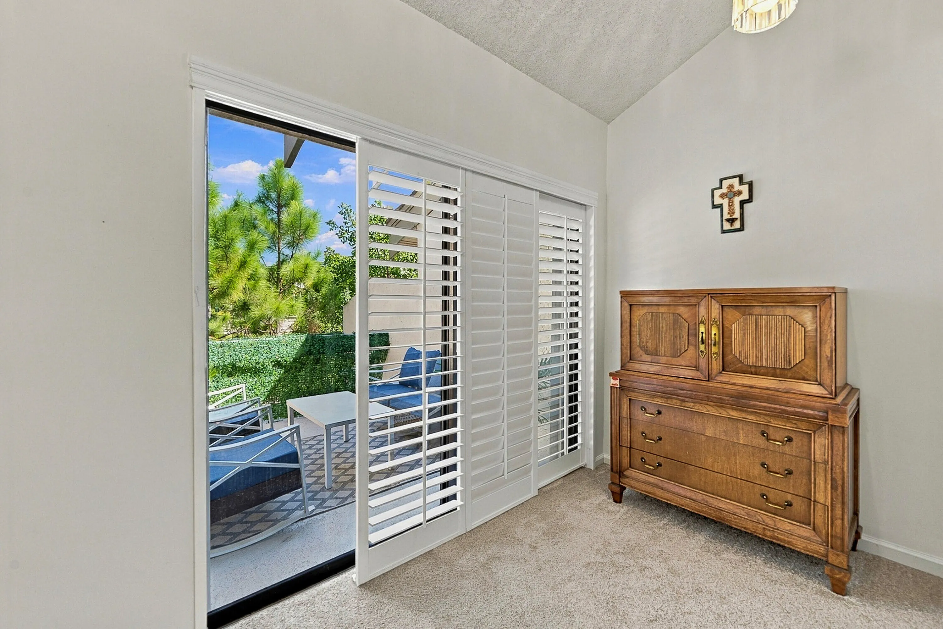 22932 IRONWEDGE Drive