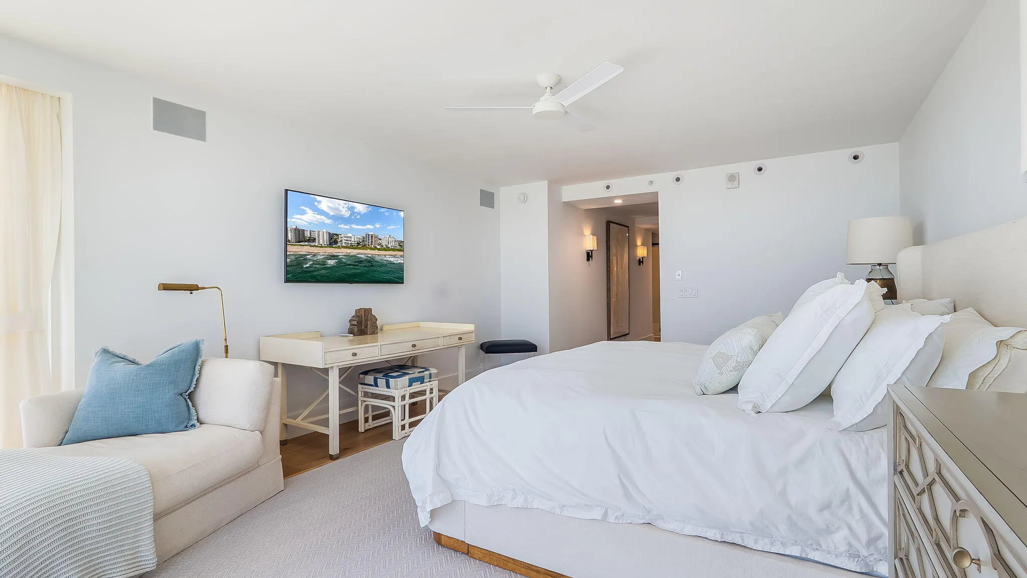 3211 S OCEAN Boulevard #401