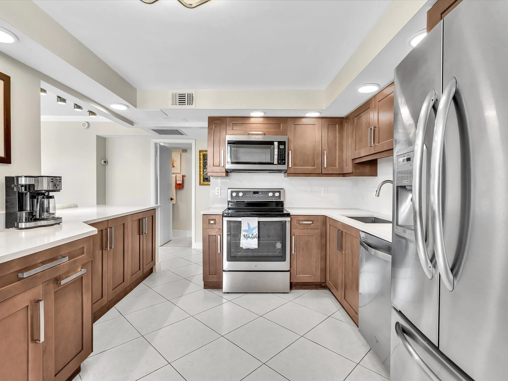 1631 RIVERVIEW Road #701