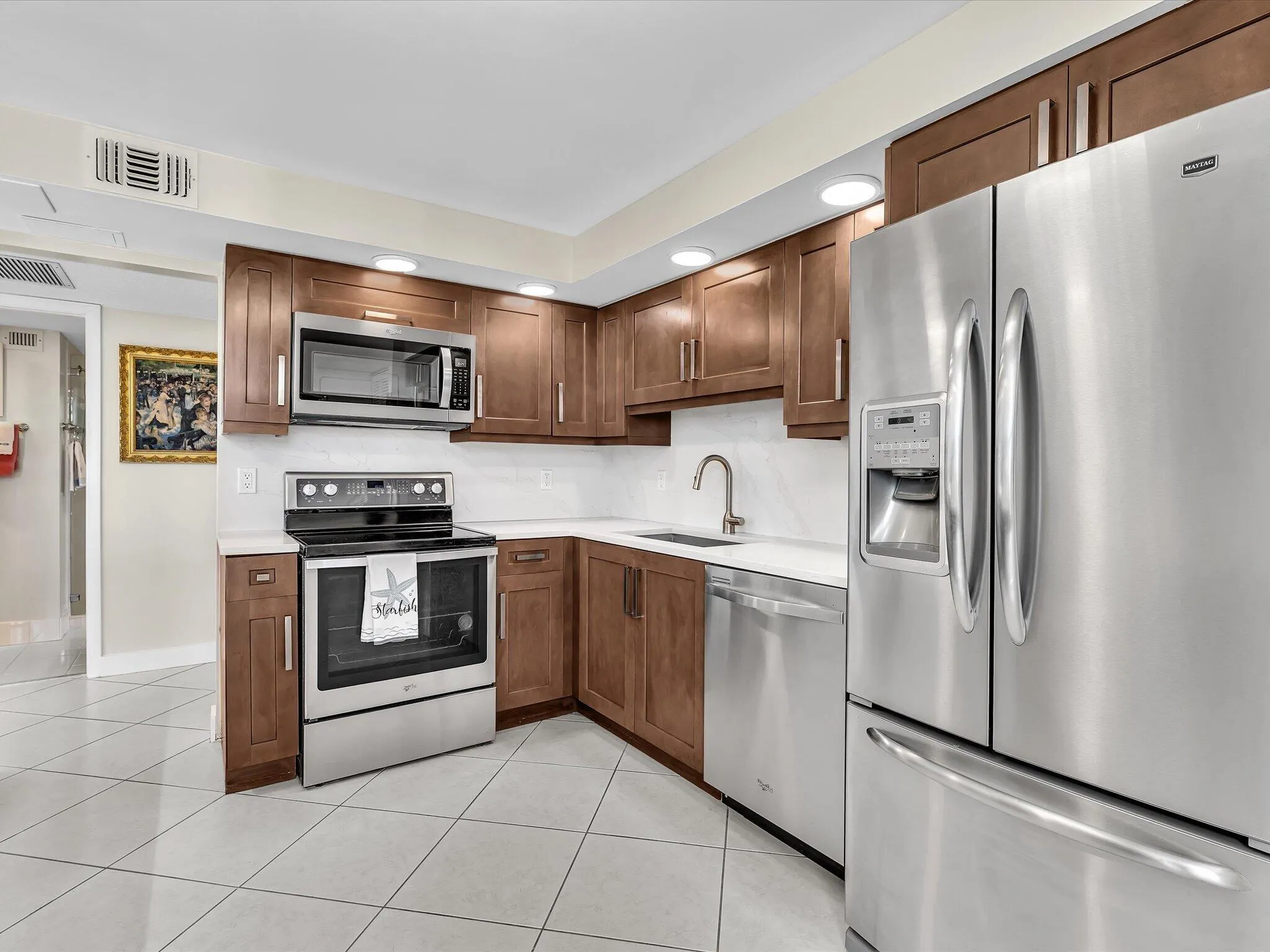 1631 RIVERVIEW Road #701