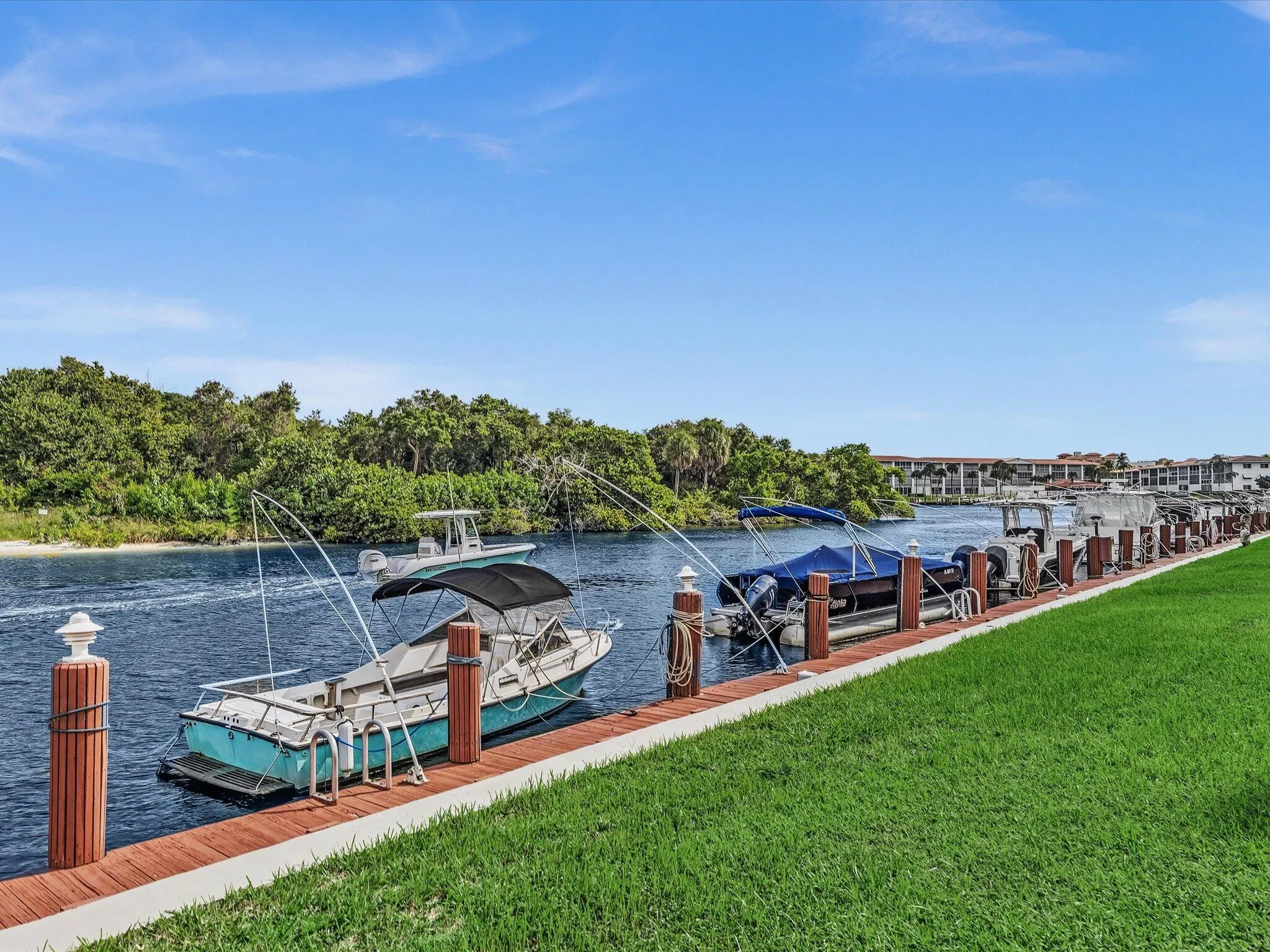 1631 RIVERVIEW Road #701