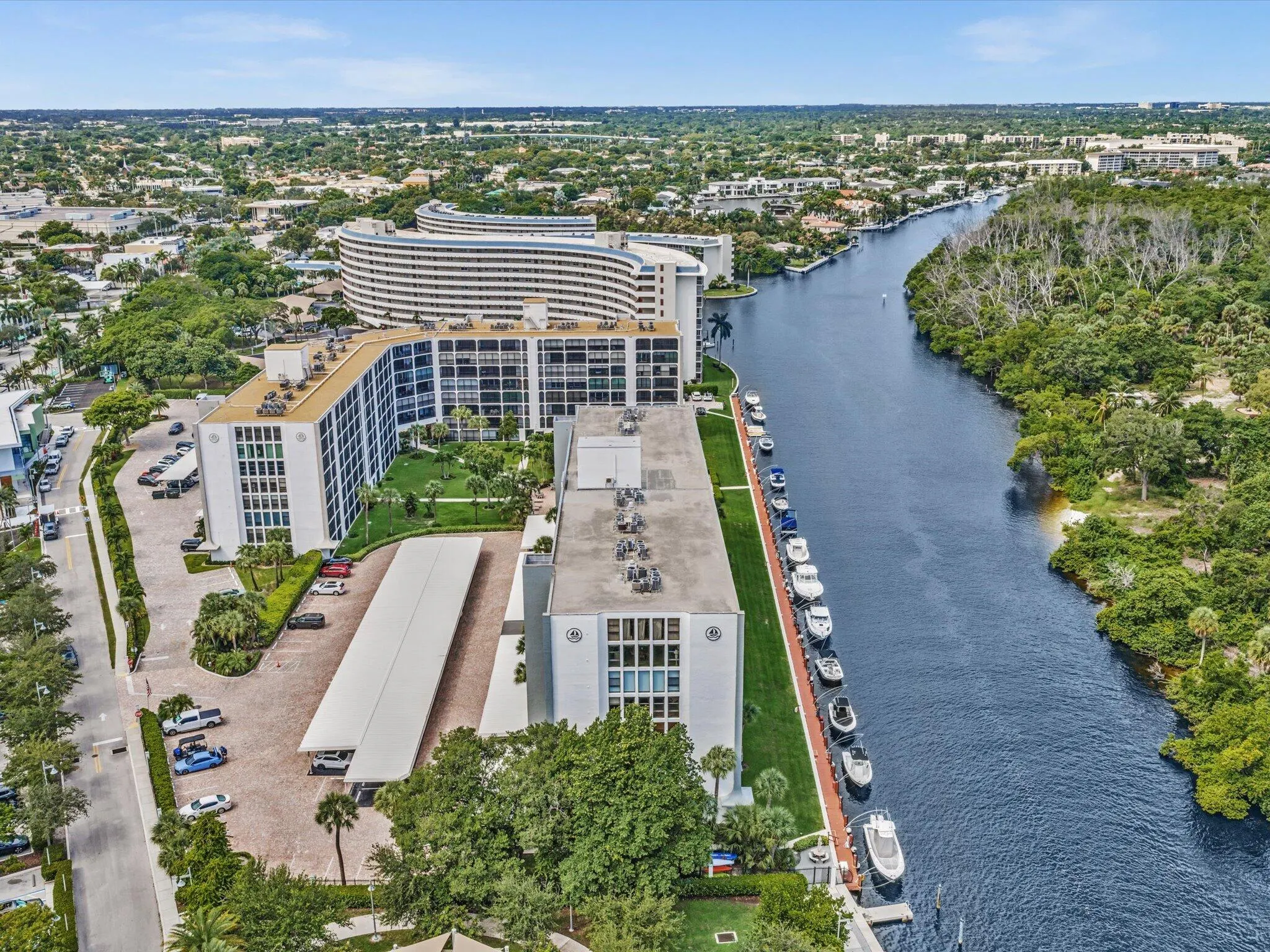 1631 RIVERVIEW Road #701