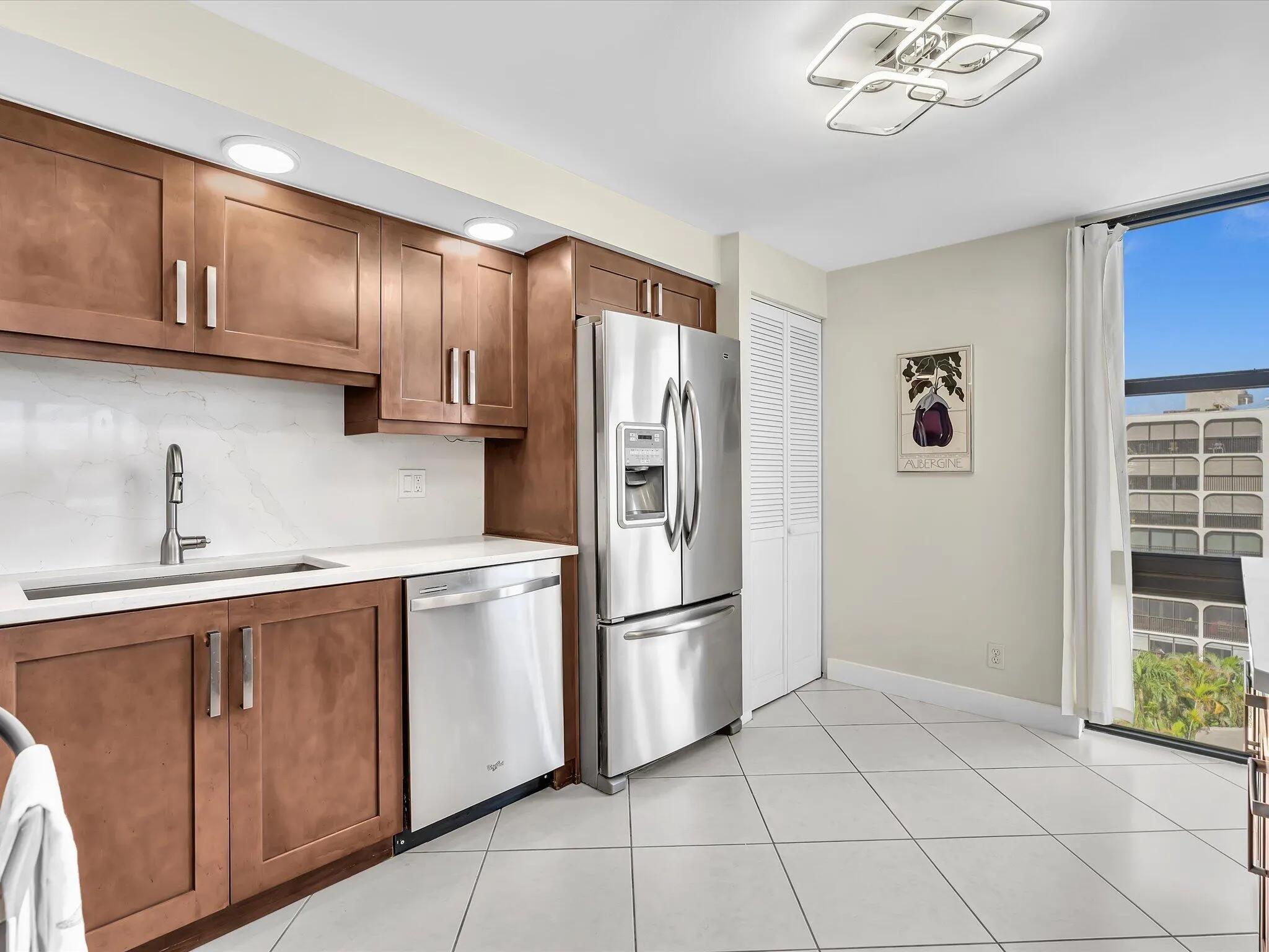 1631 RIVERVIEW Road #701
