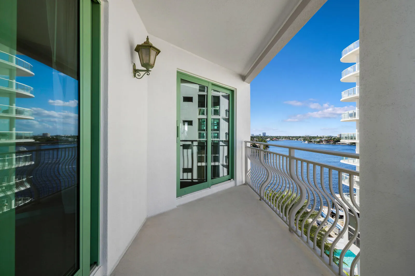 301 N Birch Road #7N