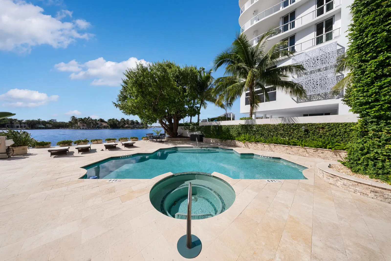 301 N Birch Road #7N