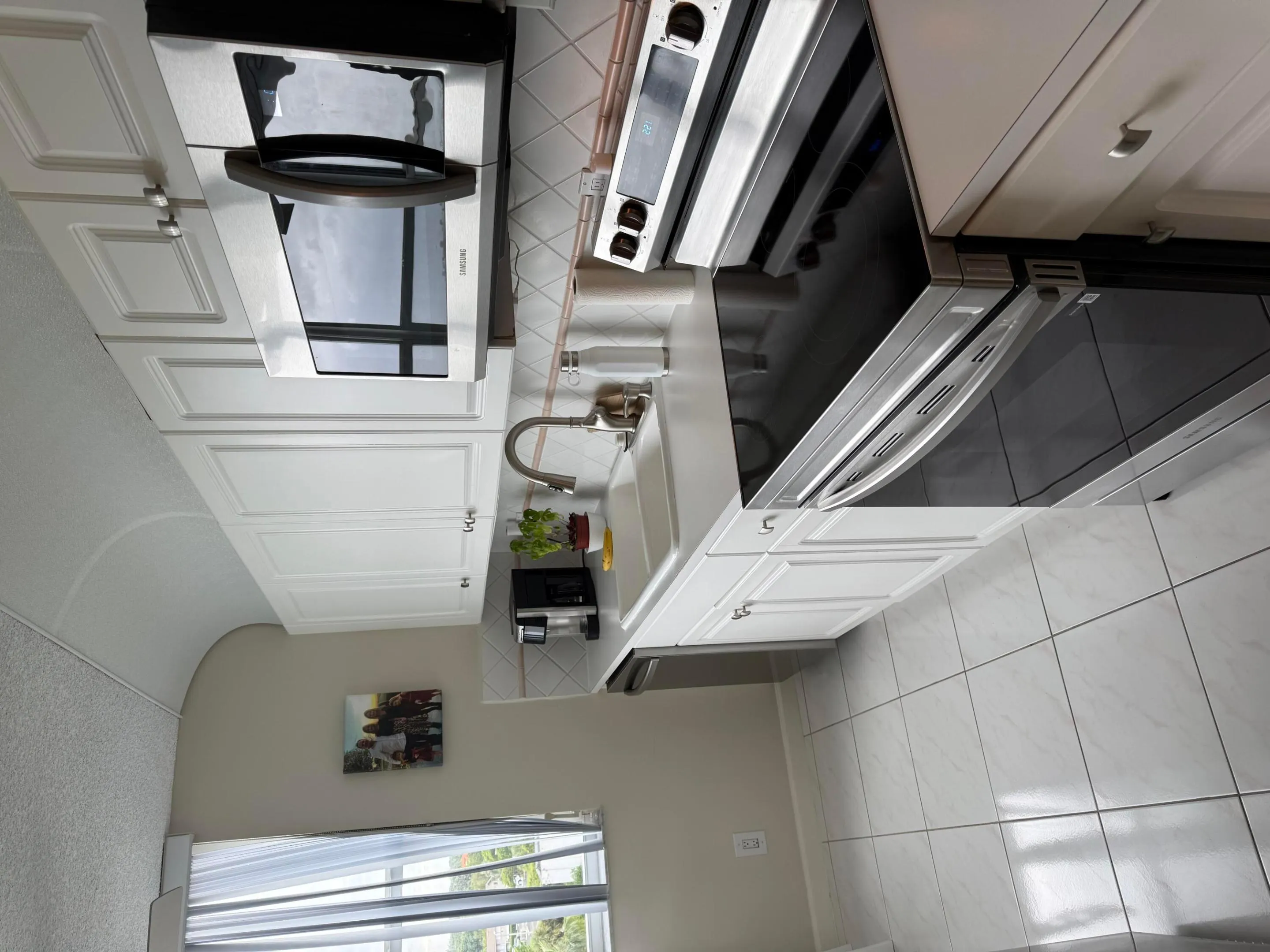 2639 N Riverside Drive #605
