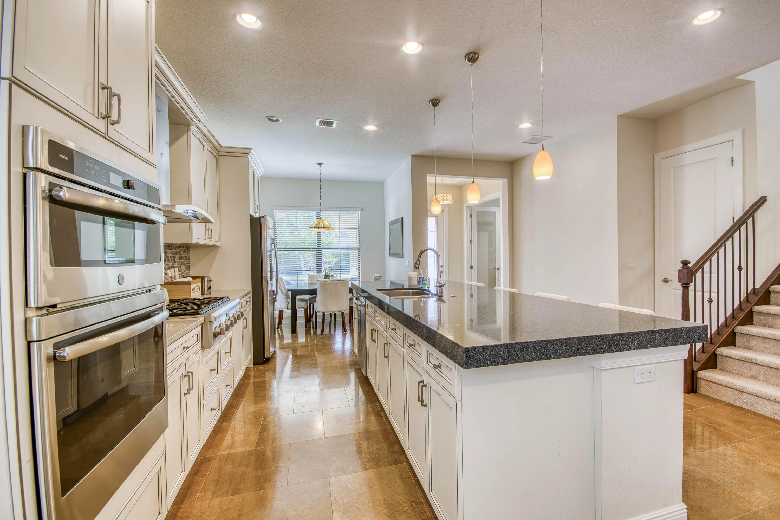 8023 Hobbes Way