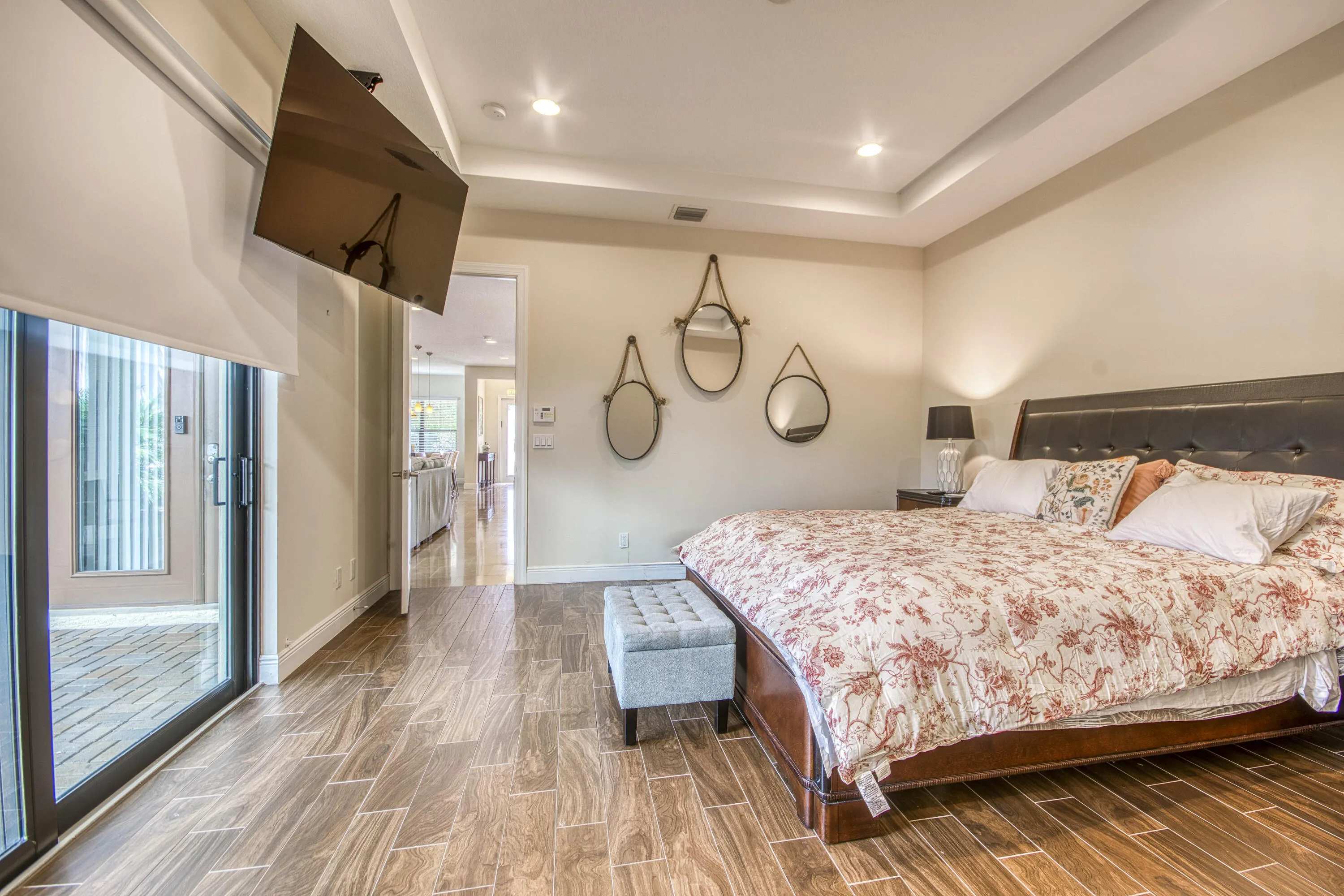 8023 Hobbes Way
