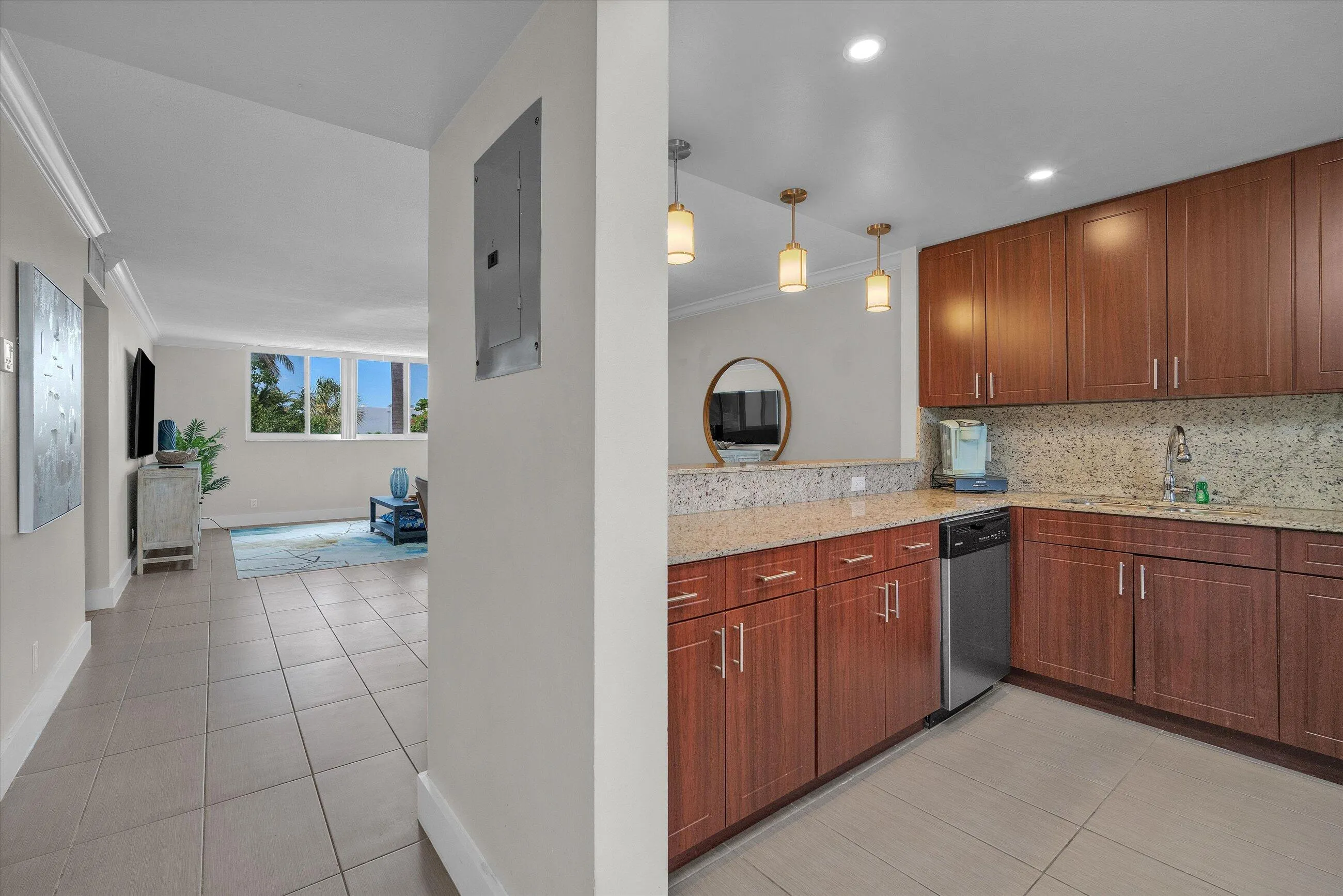 601 N Ocean Boulevard