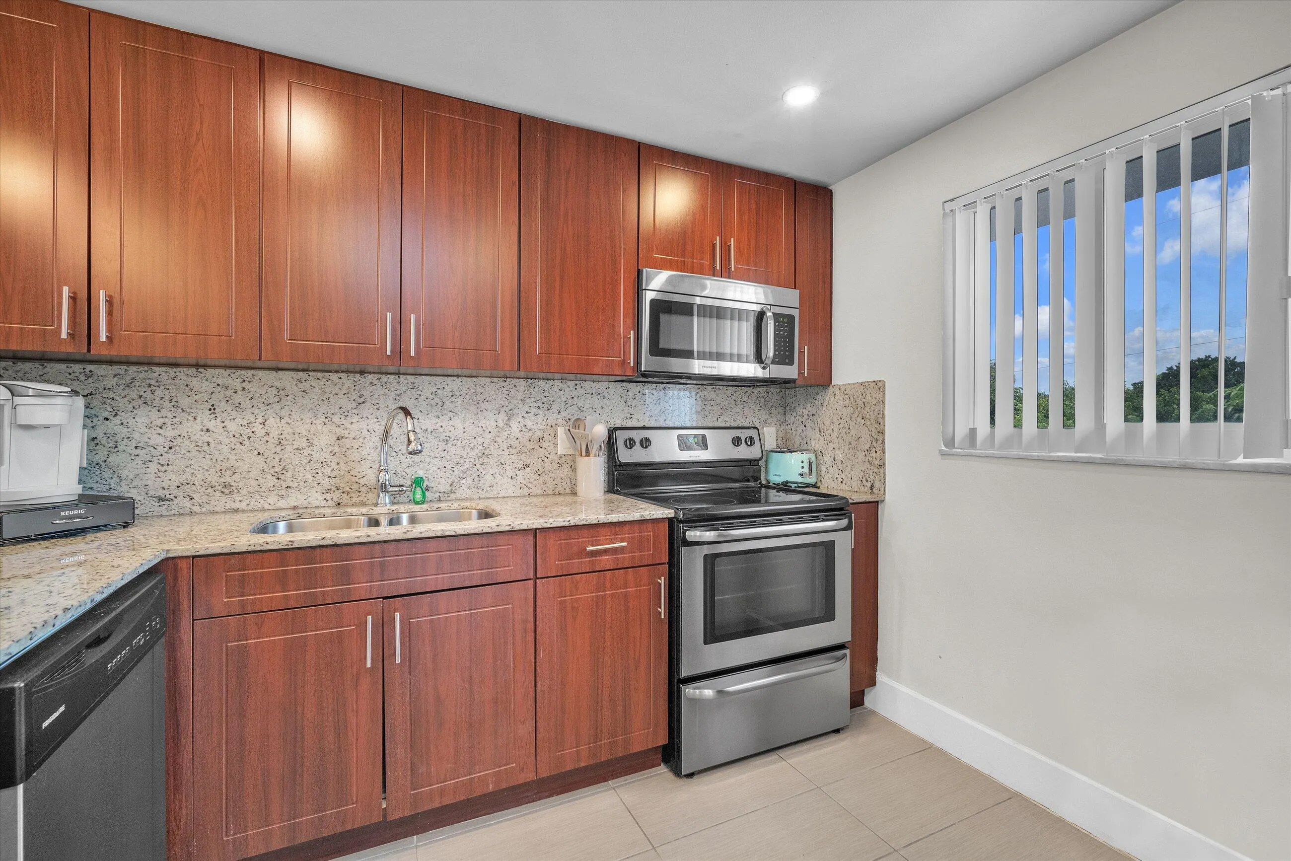 601 N Ocean Boulevard
