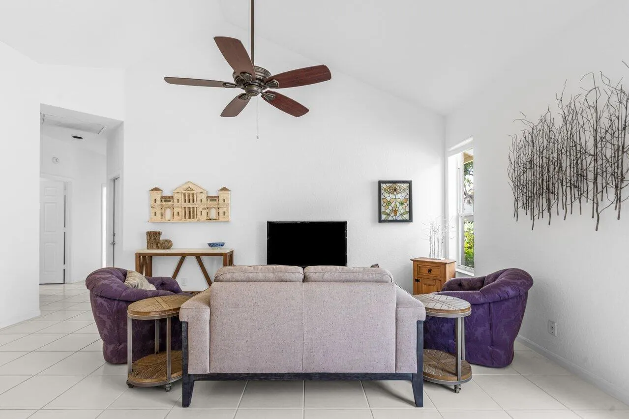 11614 CREEKSIDE Drive