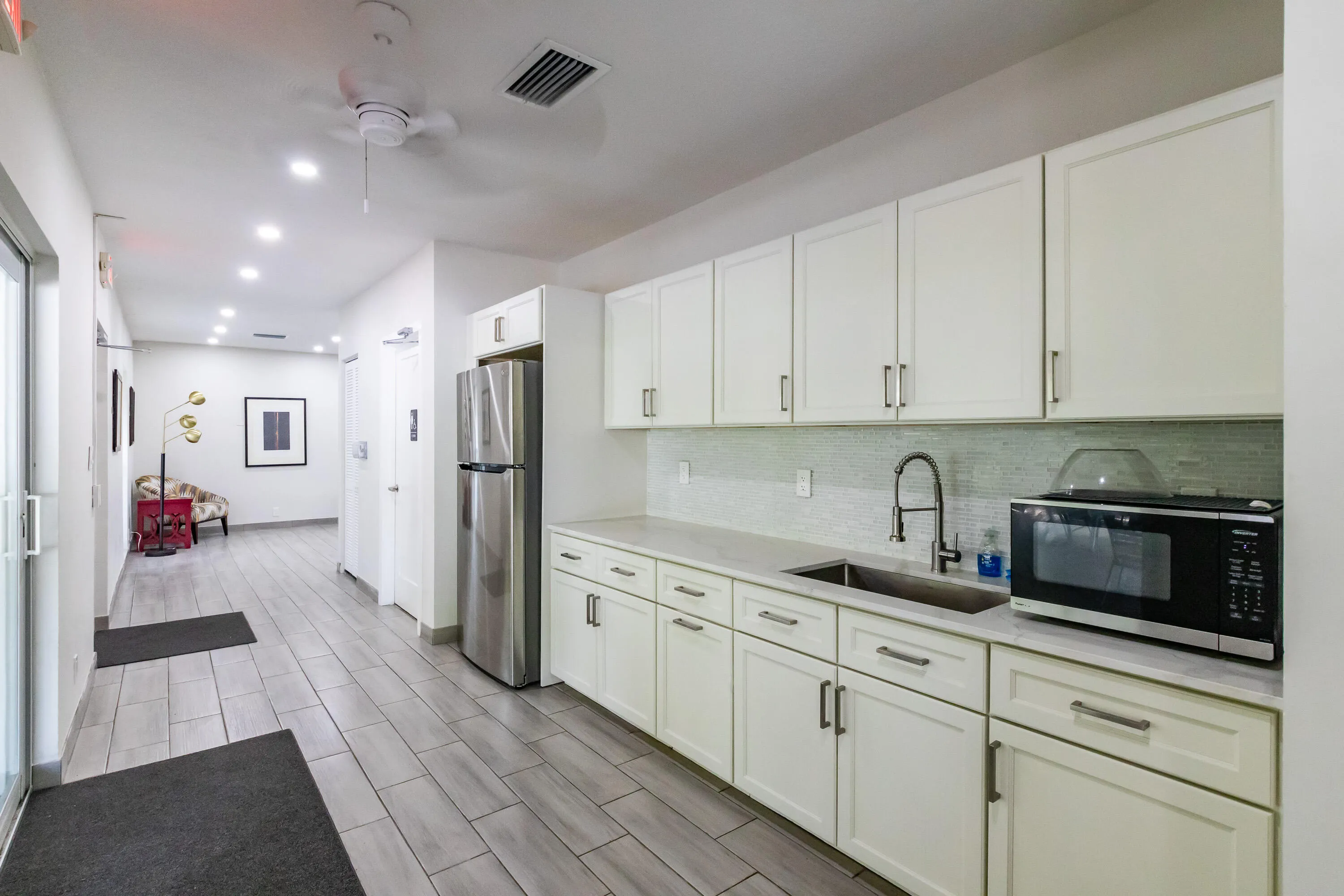808 Cypress Boulevard #106