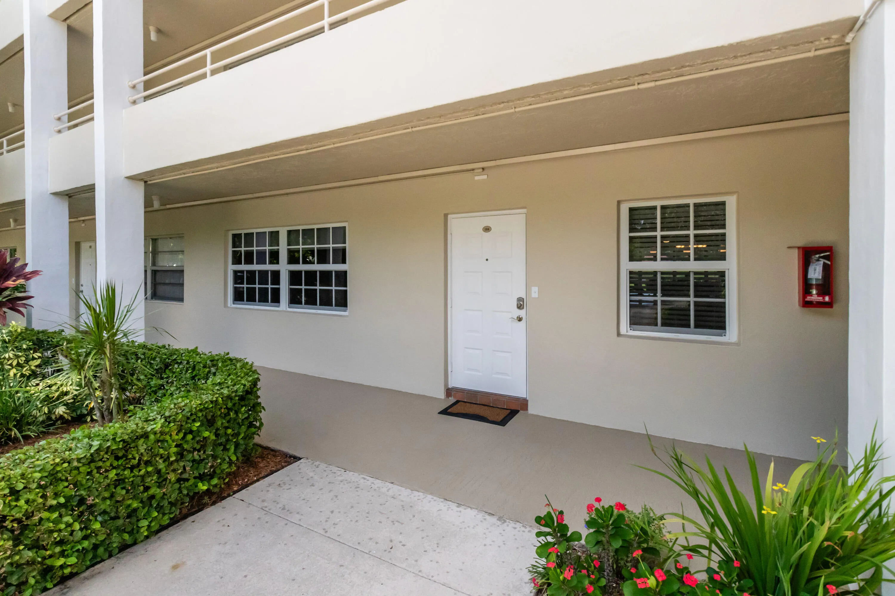 808 Cypress Boulevard #106