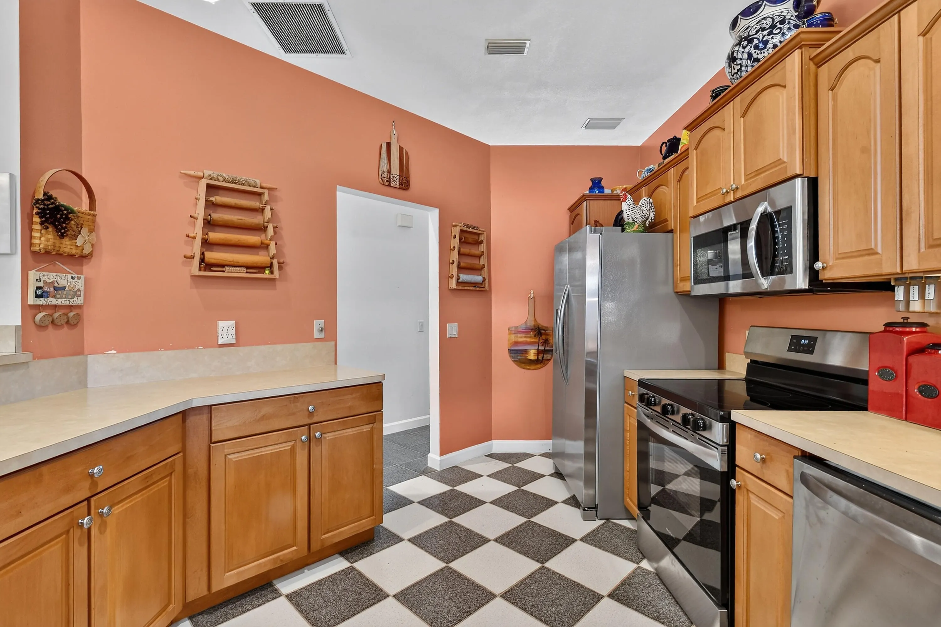 6508 Kings Highway