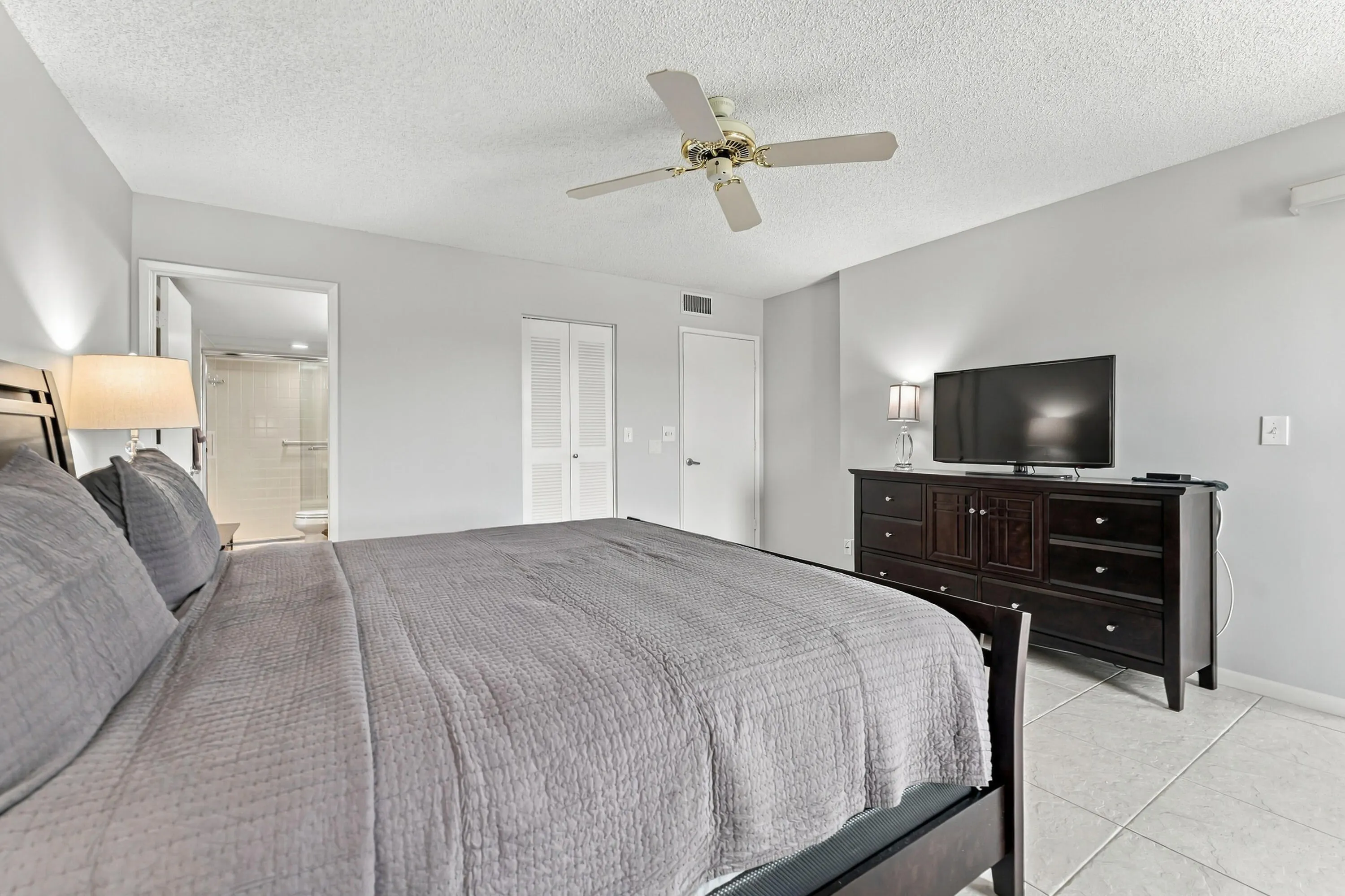 7280 AMBERLY Lane #402