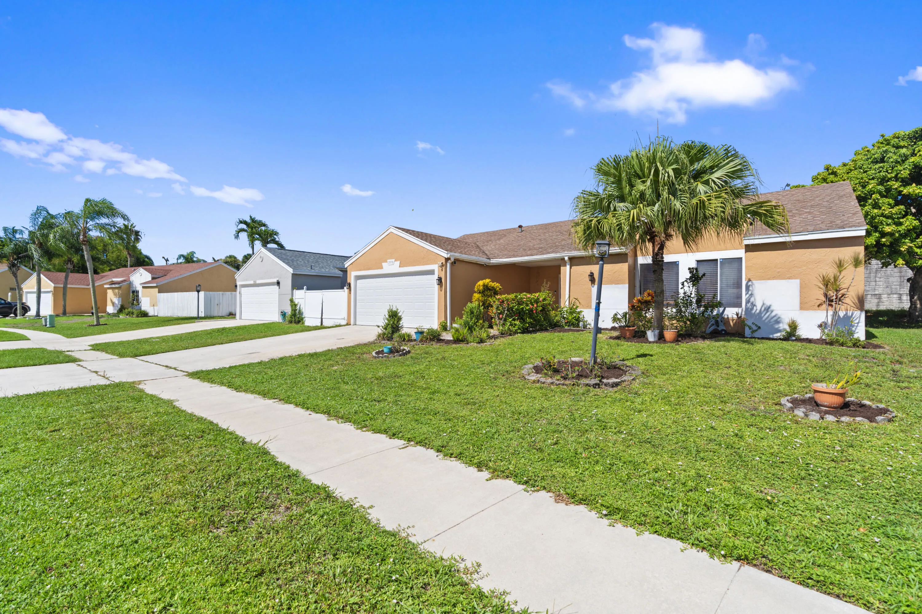 9978 Moss Pond Drive