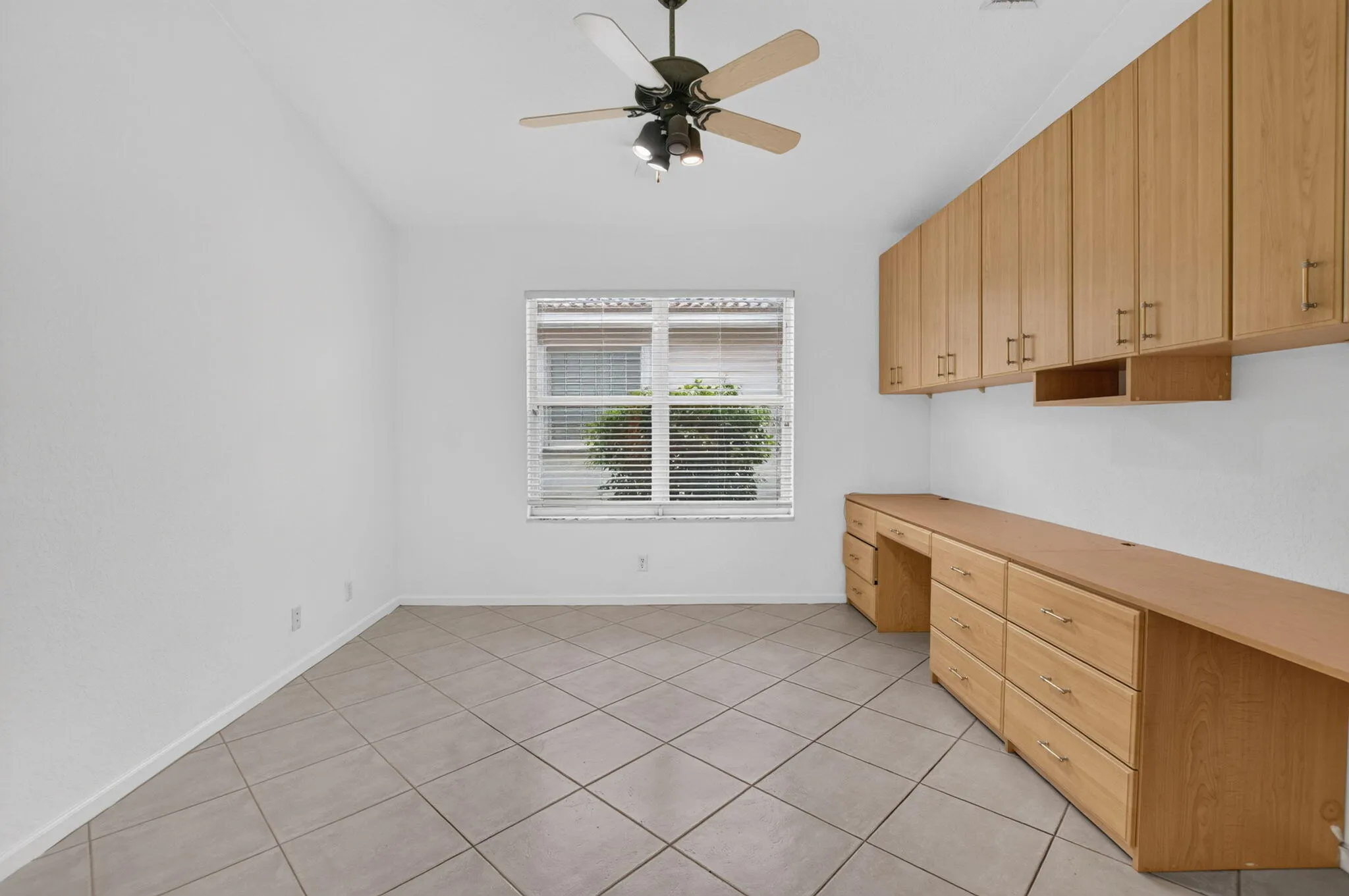 10410 UTOPIA Circle E