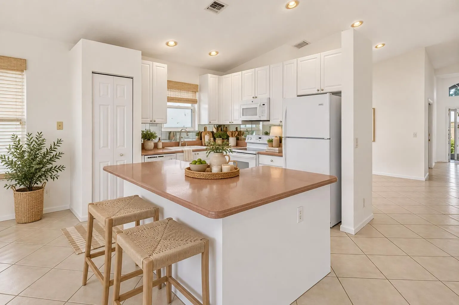 10410 UTOPIA Circle E