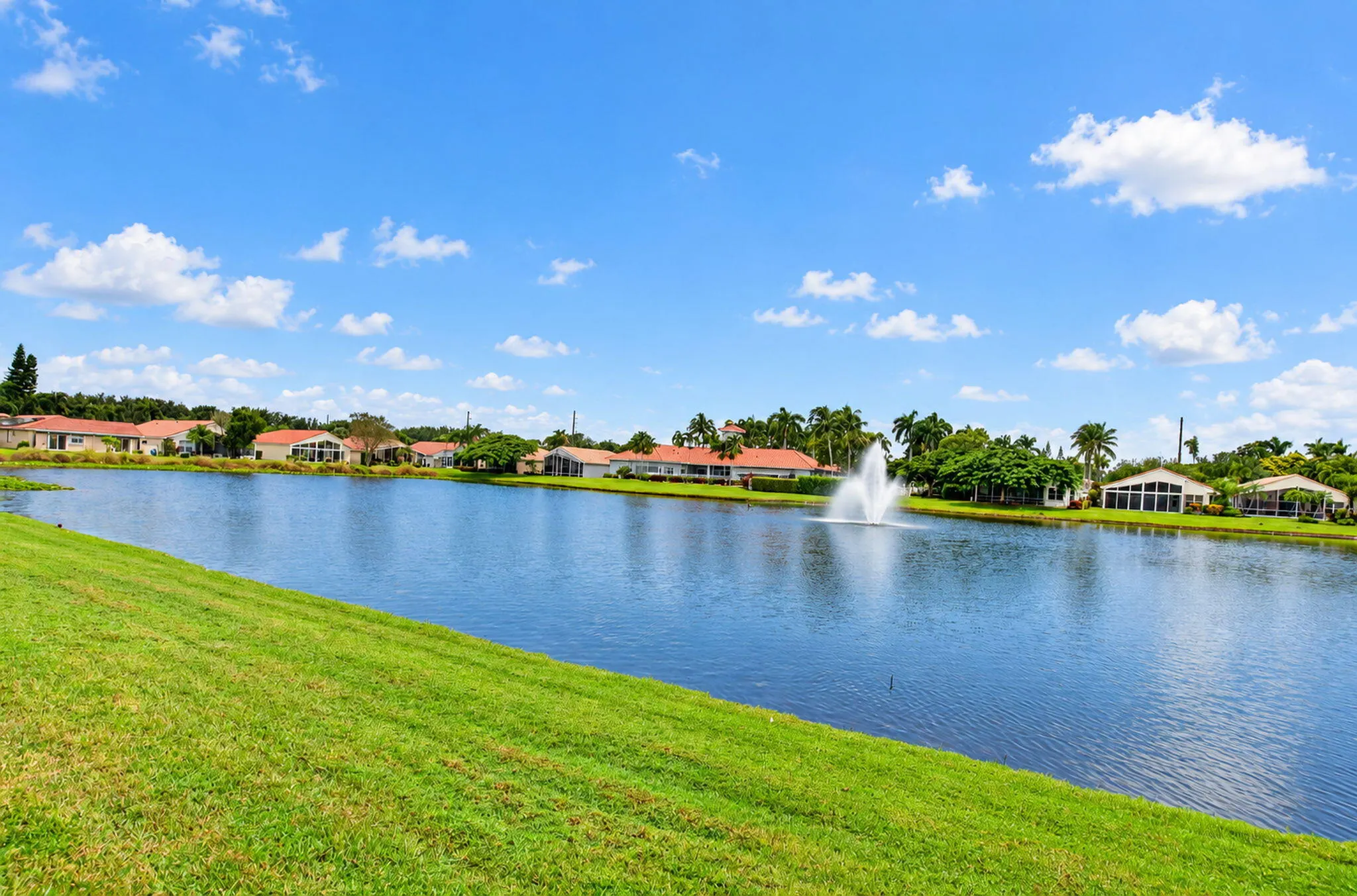 10410 UTOPIA Circle E