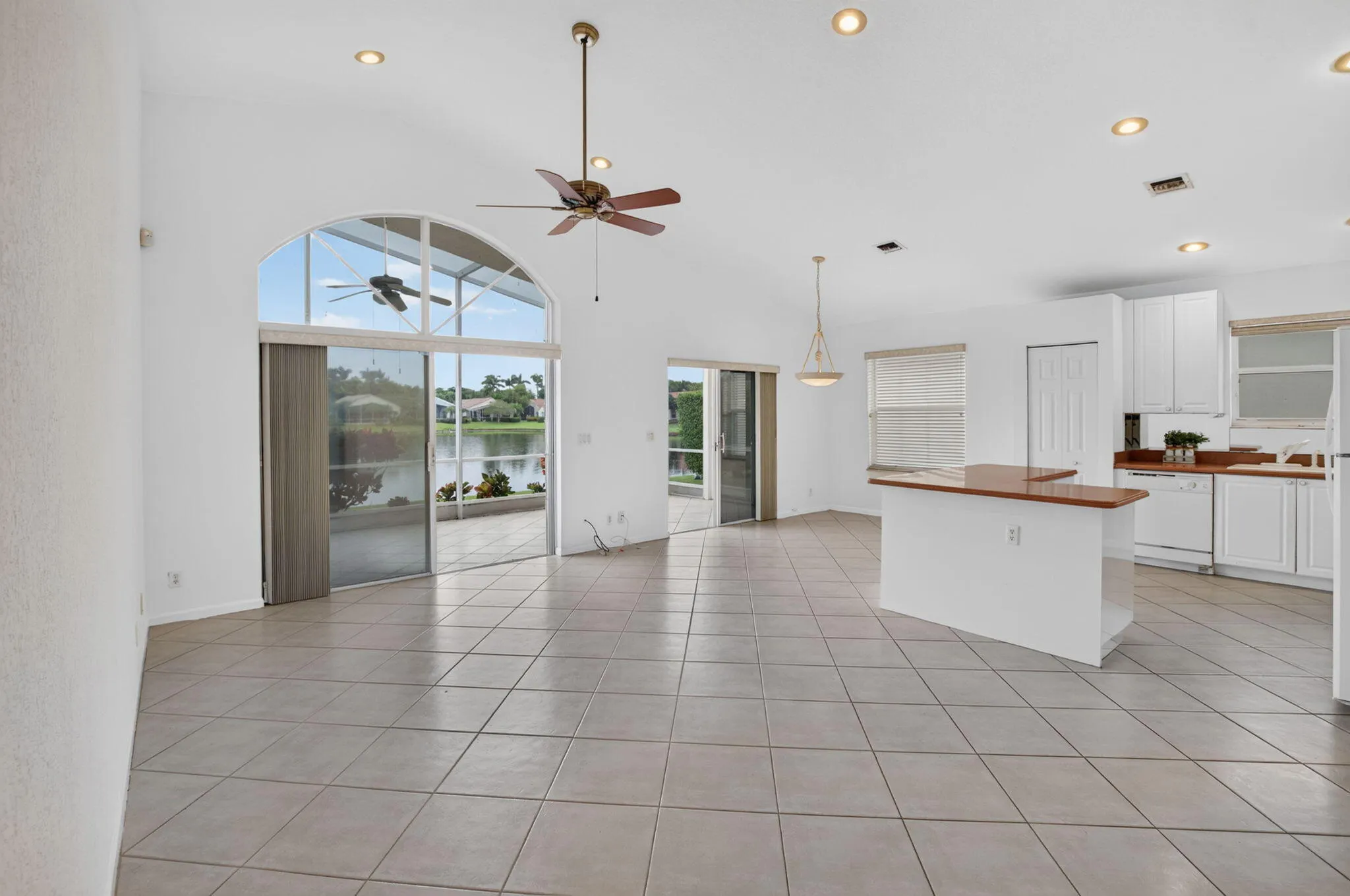 10410 UTOPIA Circle E