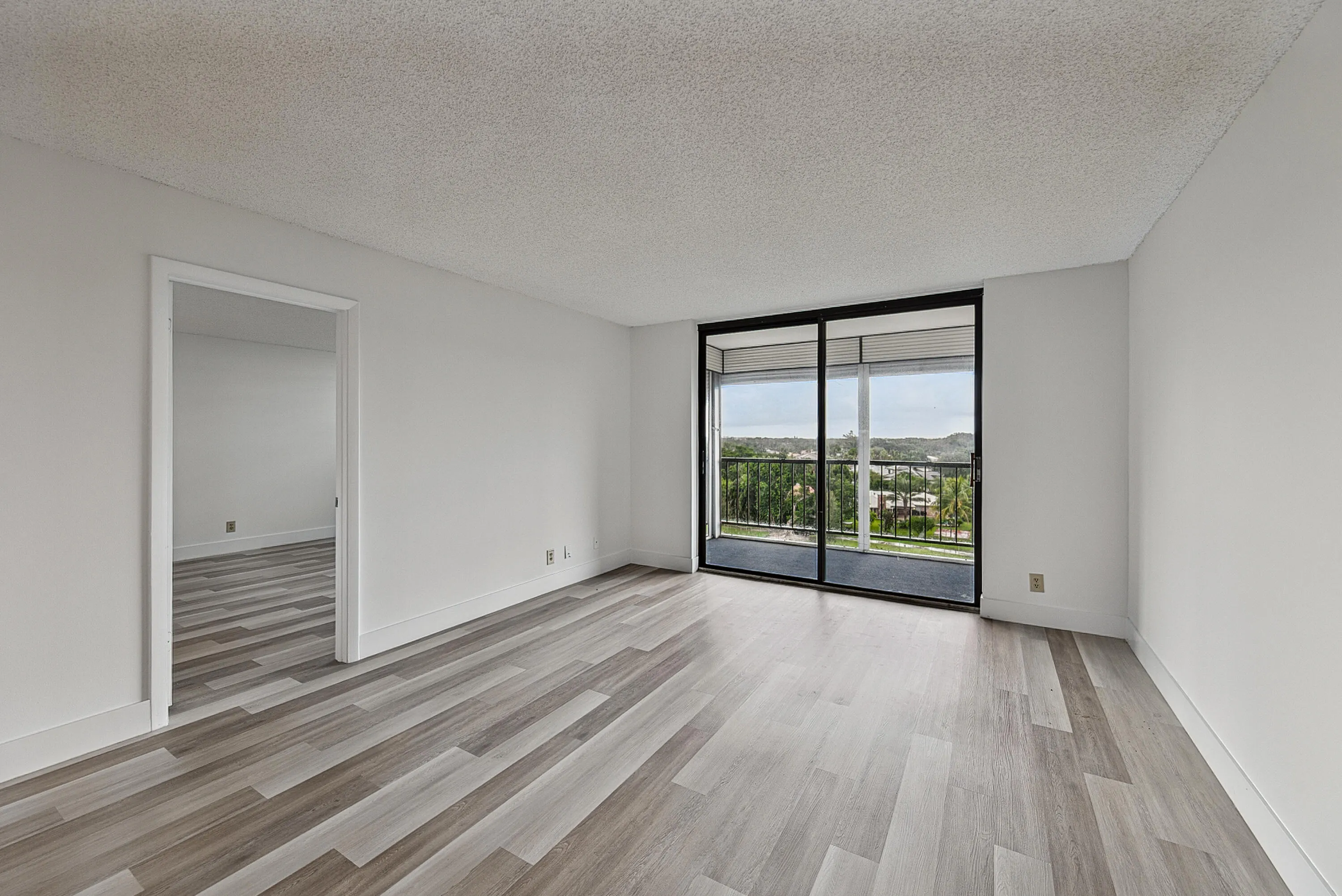 2430 DEER CREEK COUNTRY CLUB Boulevard #704-2