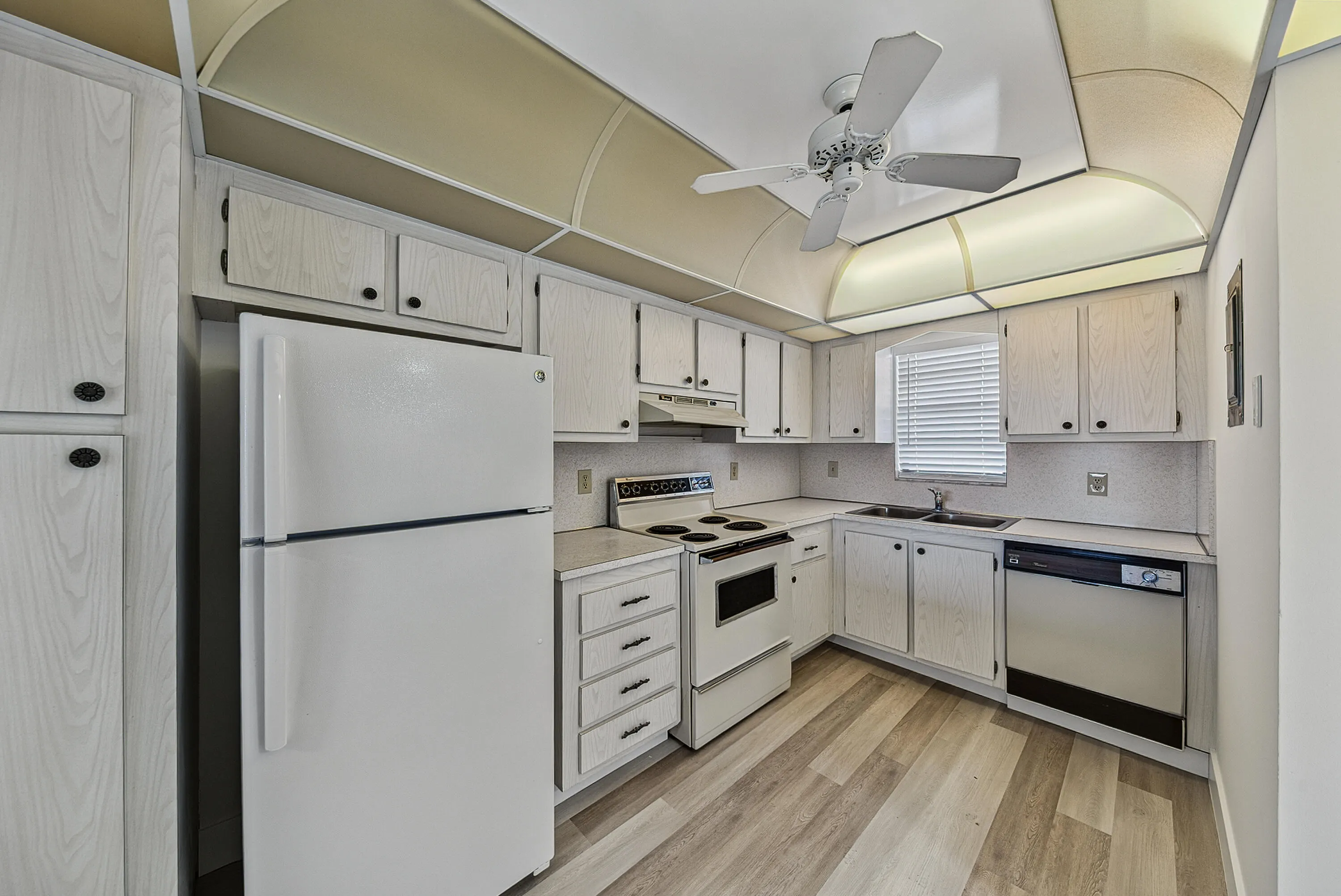 2430 DEER CREEK COUNTRY CLUB Boulevard #704-2