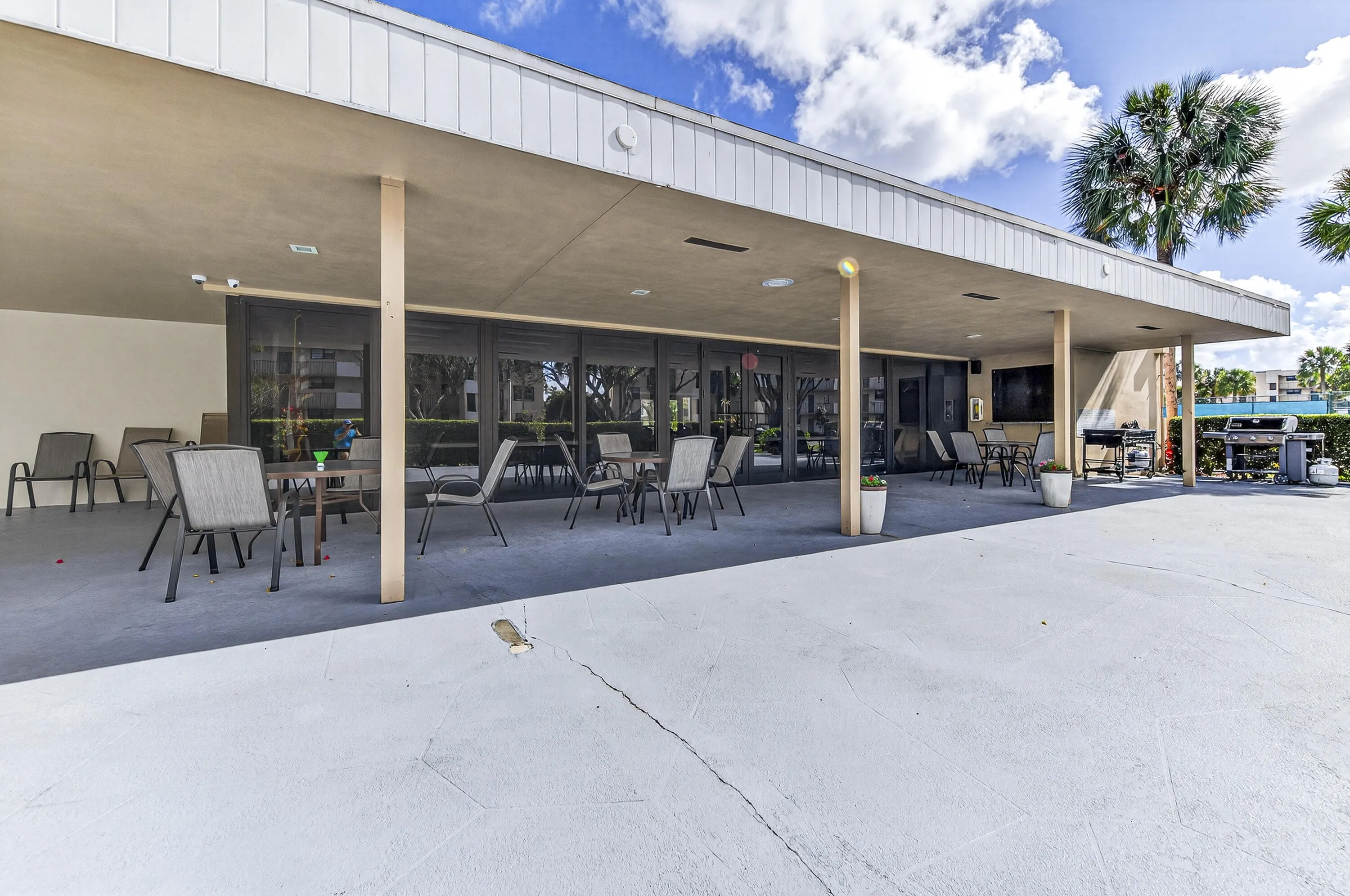 2430 DEER CREEK COUNTRY CLUB Boulevard #704-2