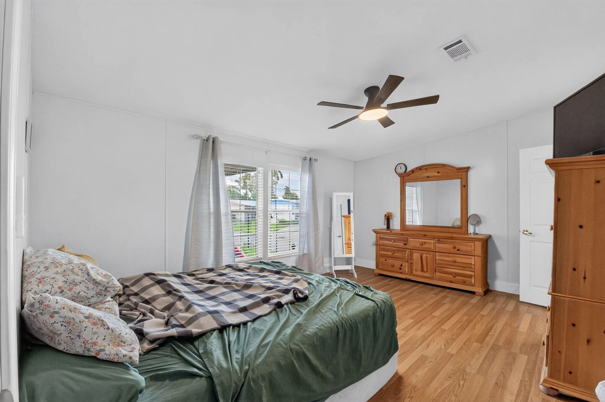12375 S Military Trail S #33